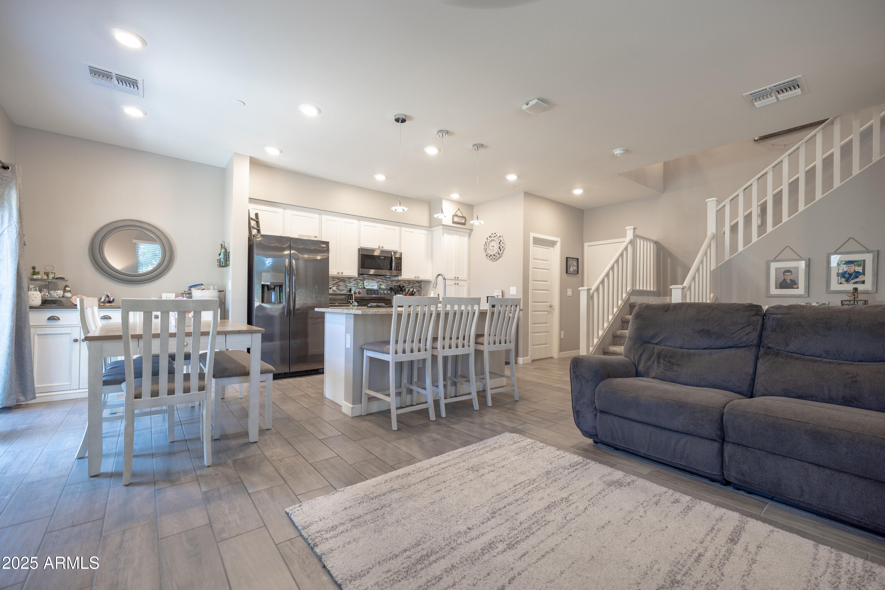 1814 E BRIDGEPORT Parkway, 103