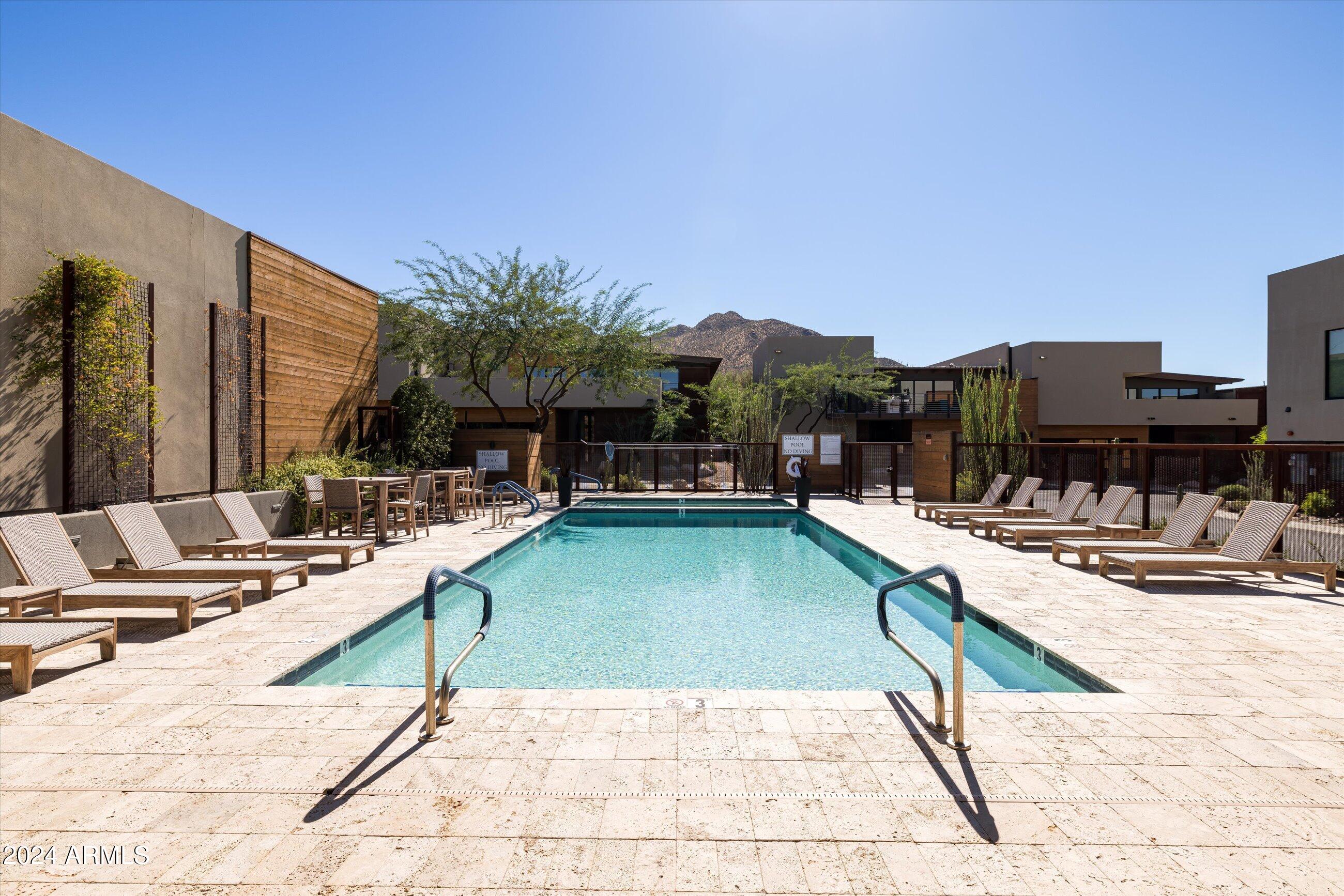 6525 E CAVE CREEK Road Unit: 6