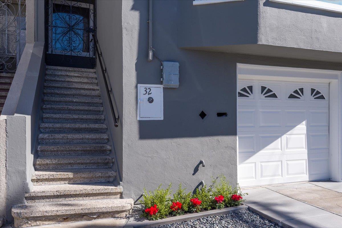 32 Rice ST