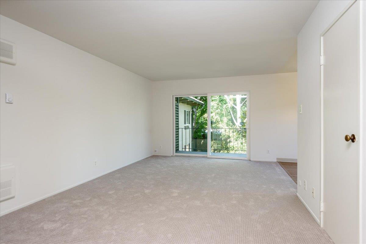 928 Peninsula Avenue 303