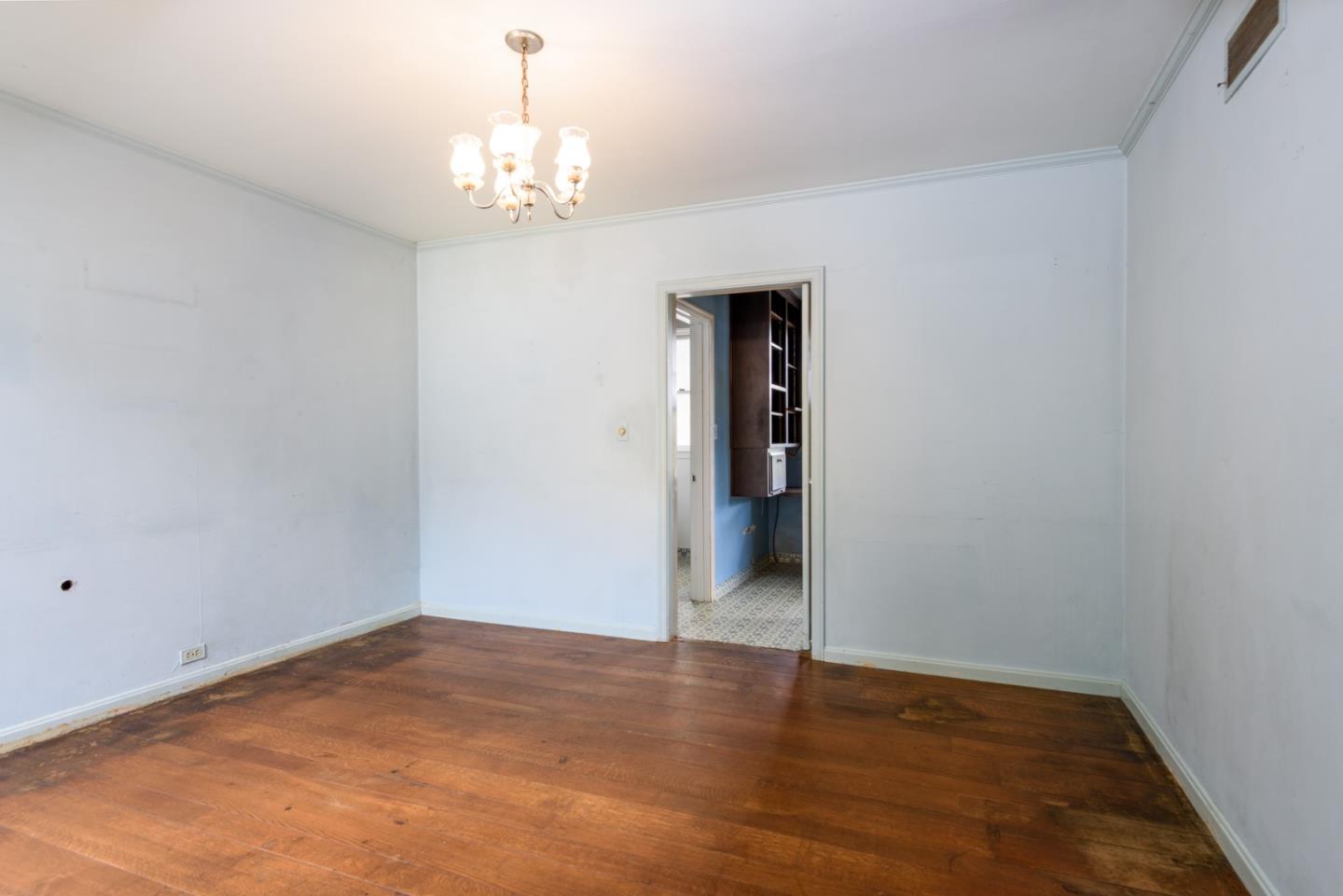 300 Manzanita Avenue