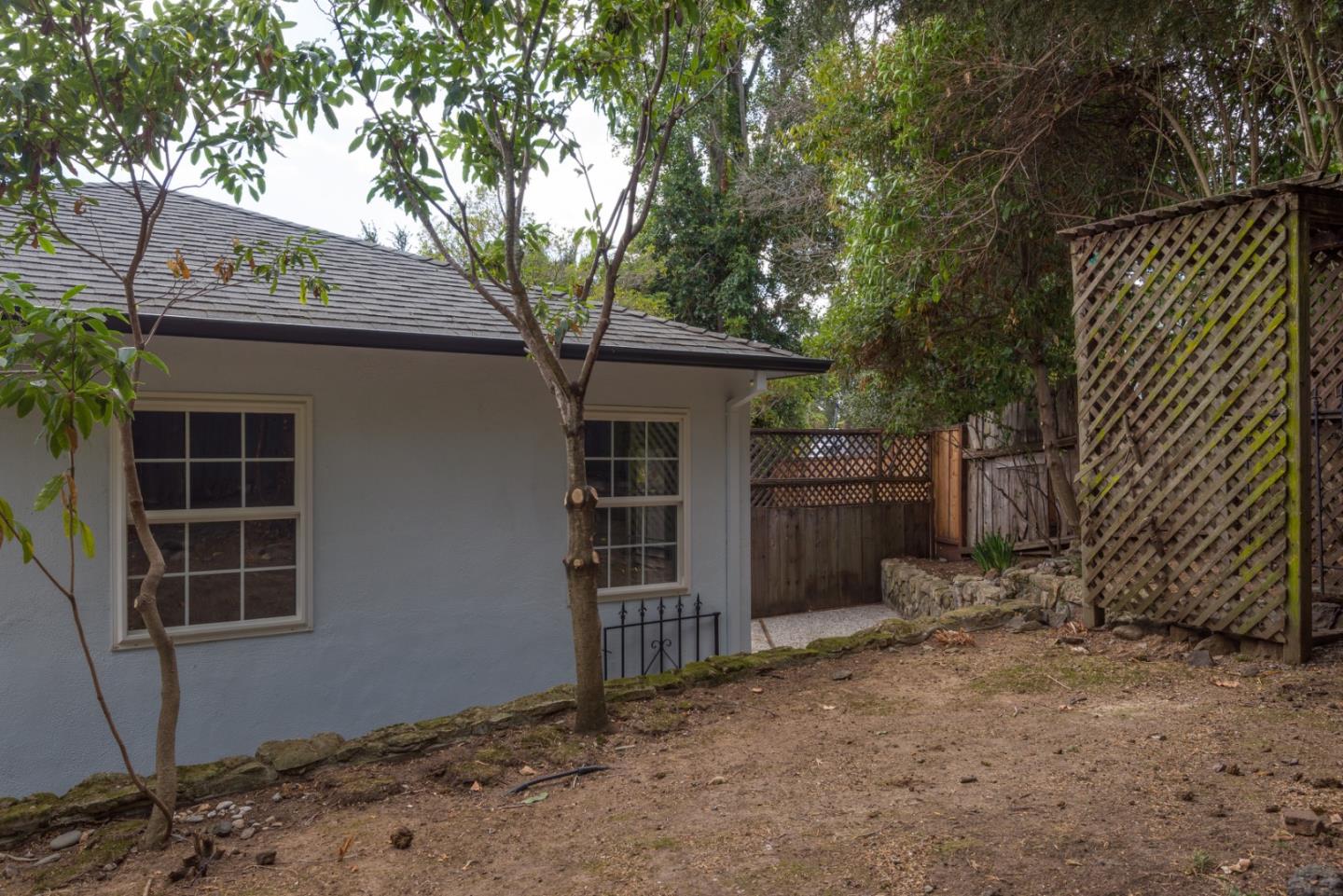 300 Manzanita Avenue