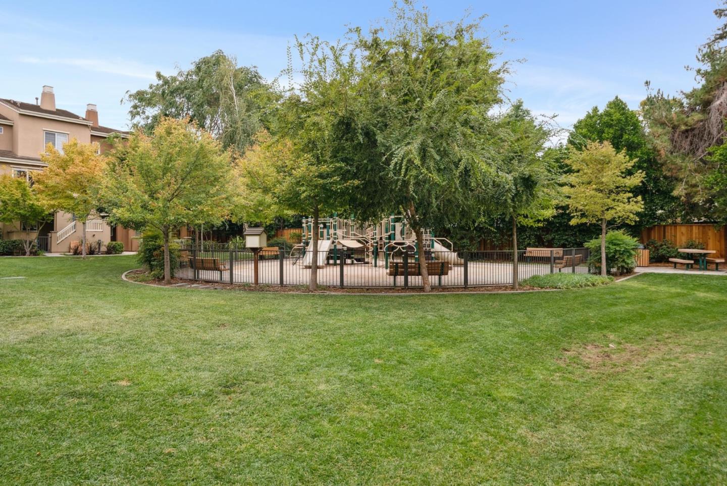 3 Muller Place