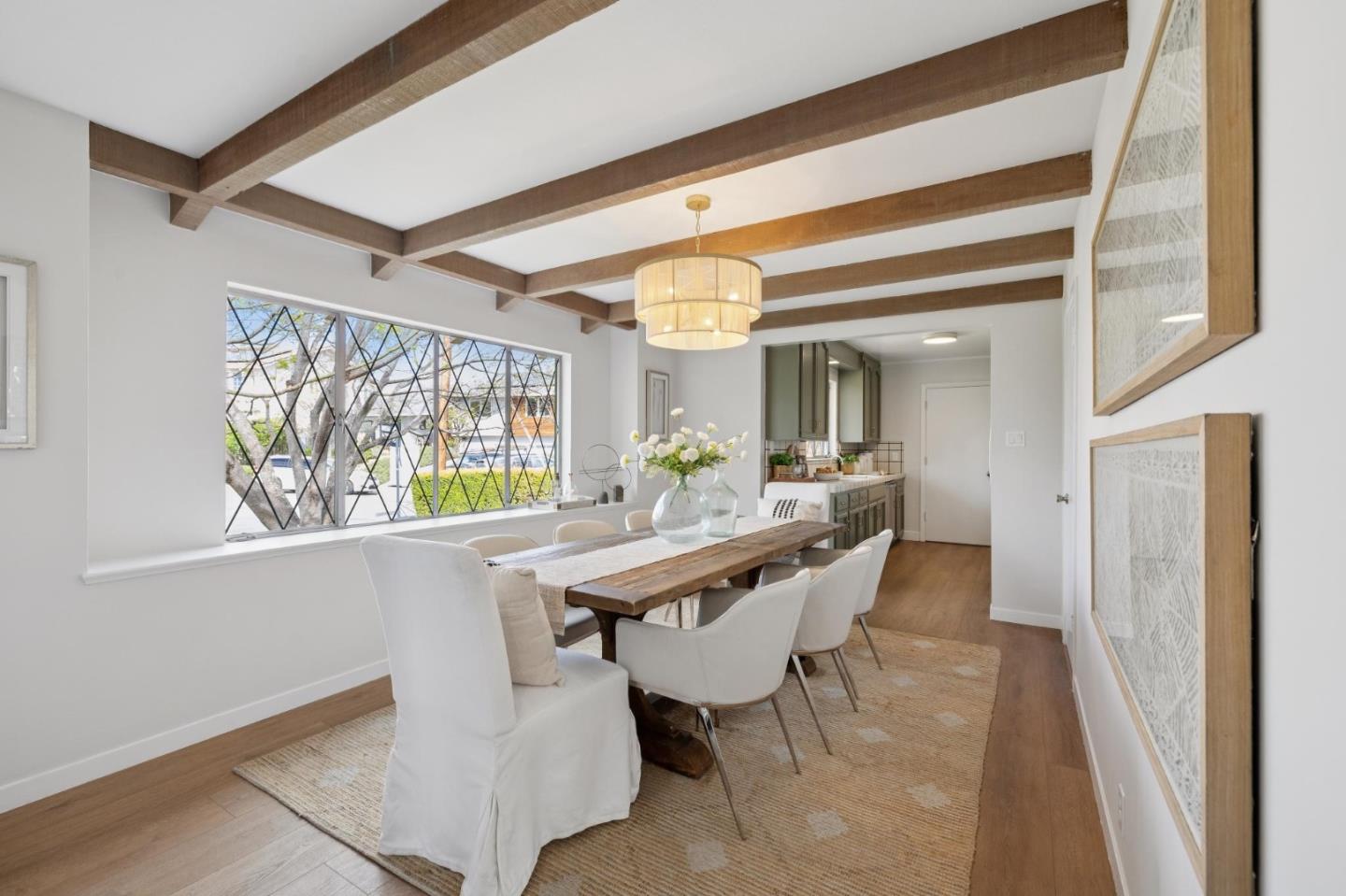 836 Bauer Court