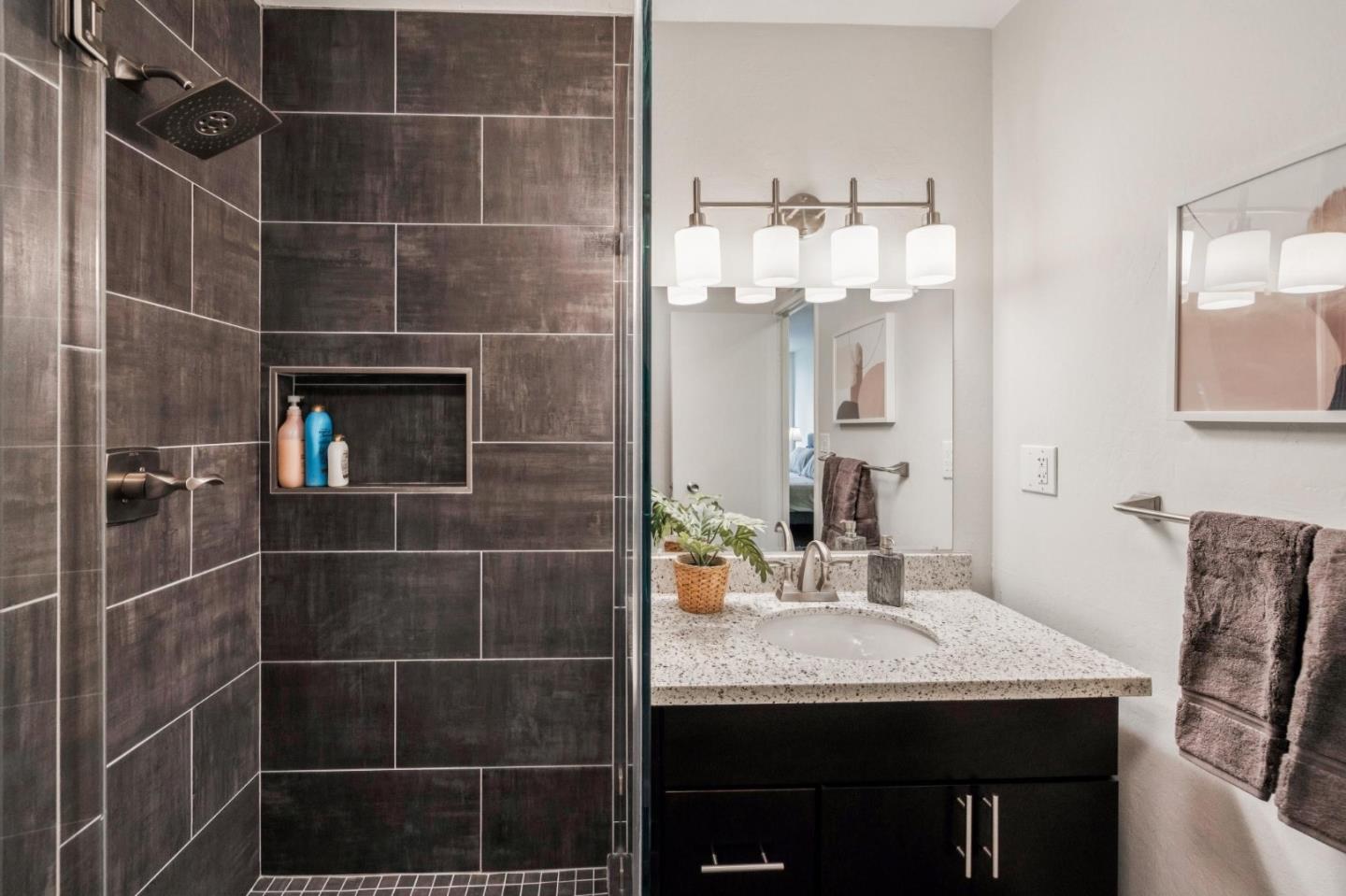 400 Davey Glen Road 4623