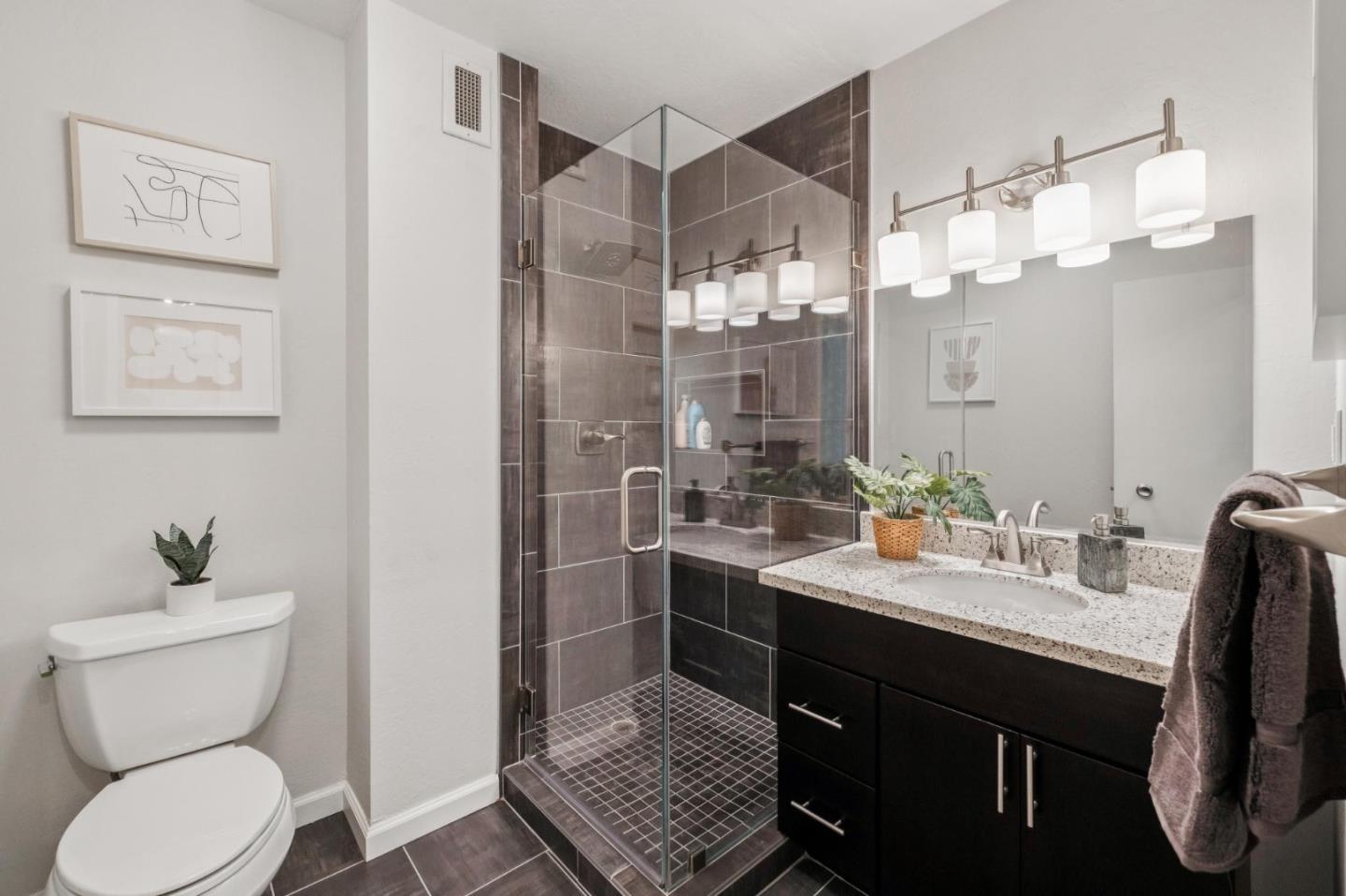 400 Davey Glen Road 4623