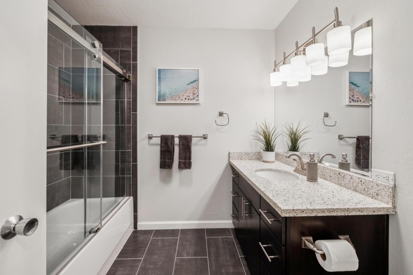 400 Davey Glen Road 4623