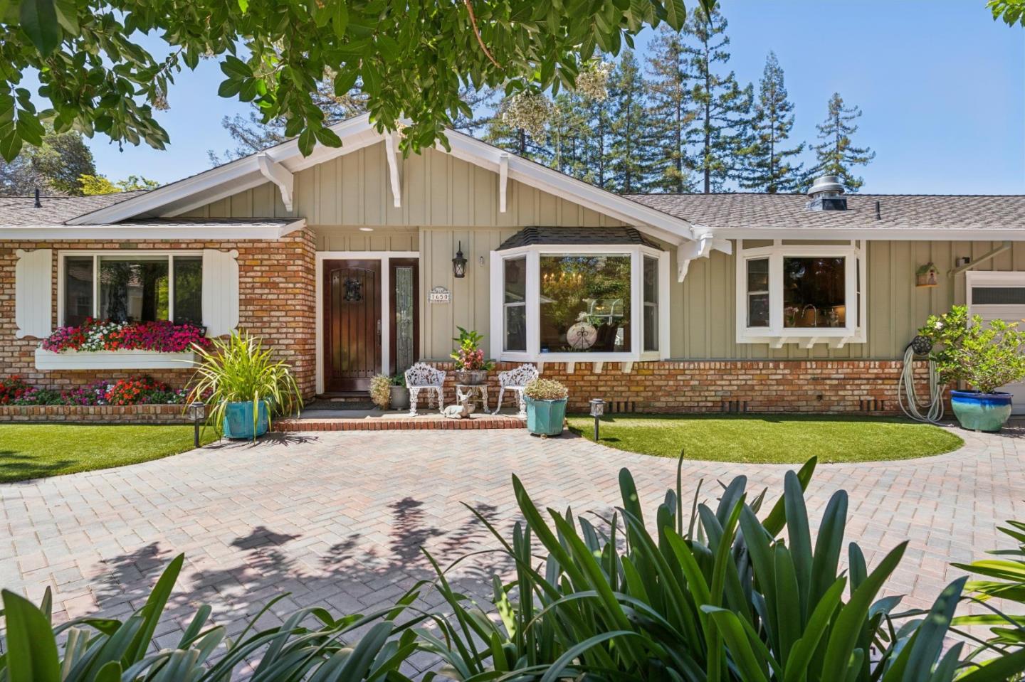 1650 Cordilleras RD