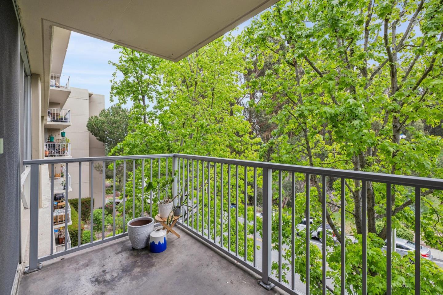 400 Davey Glen RD 4623