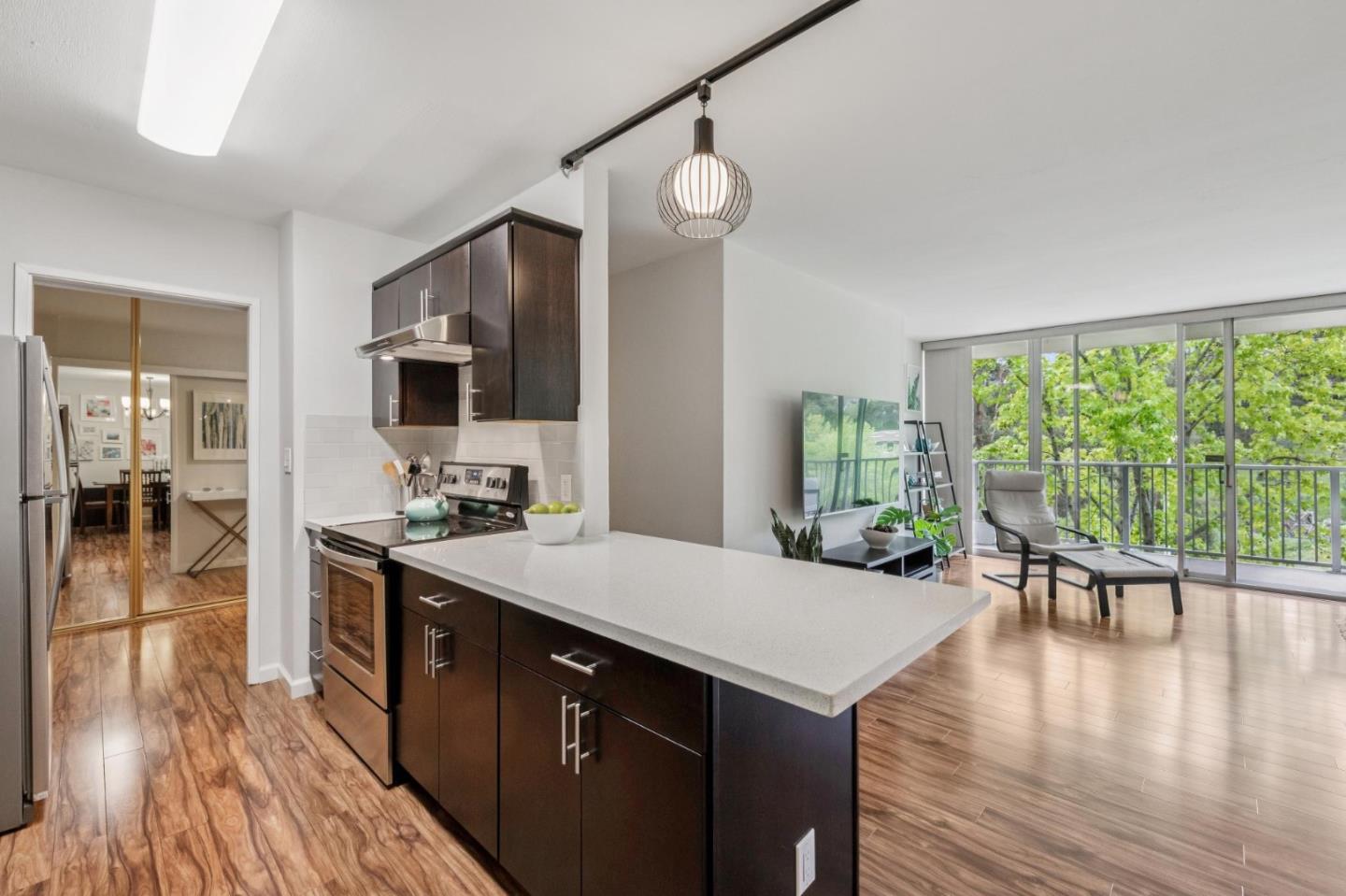 400 Davey Glen RD 4623