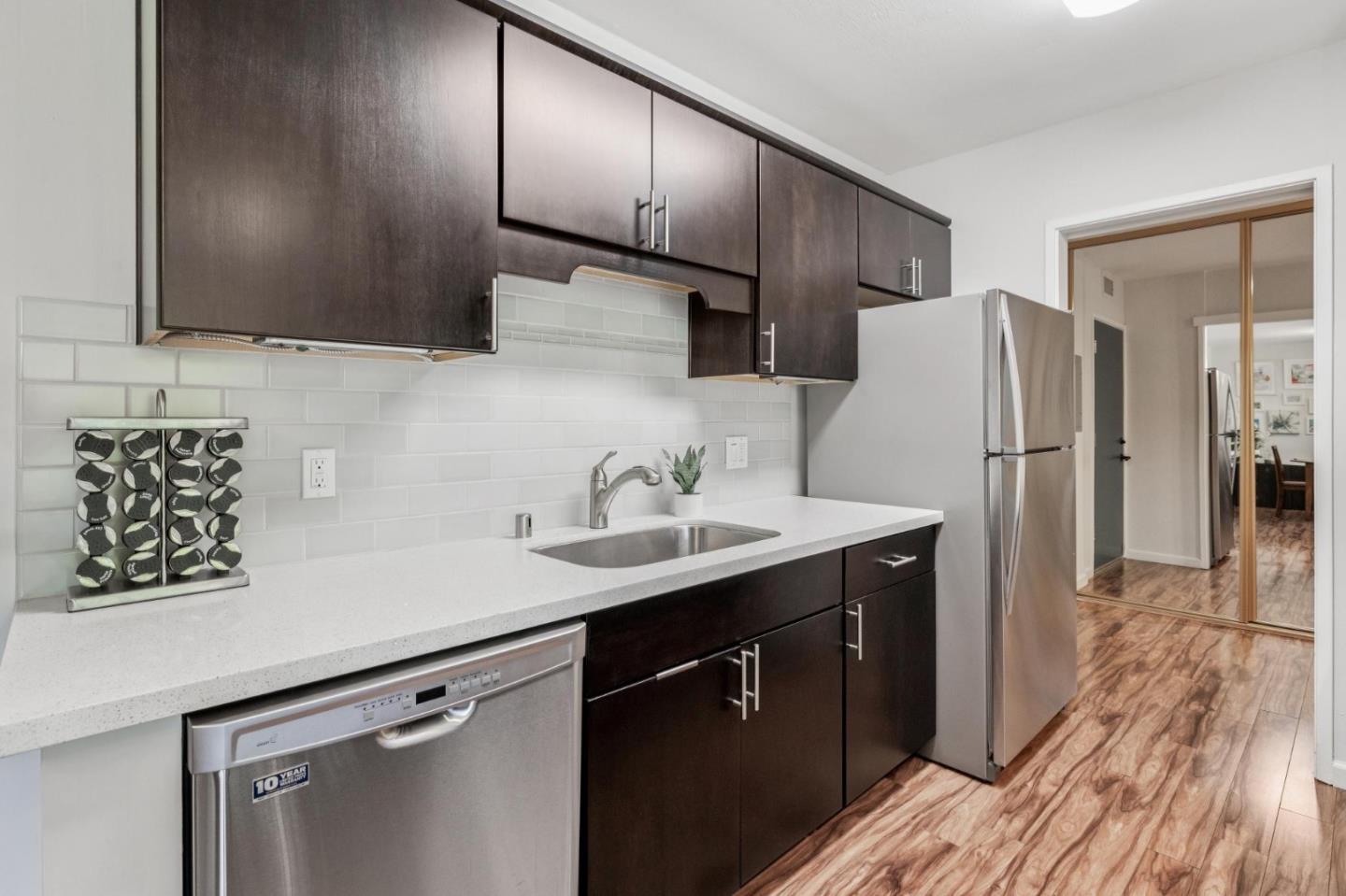 400 Davey Glen RD 4623