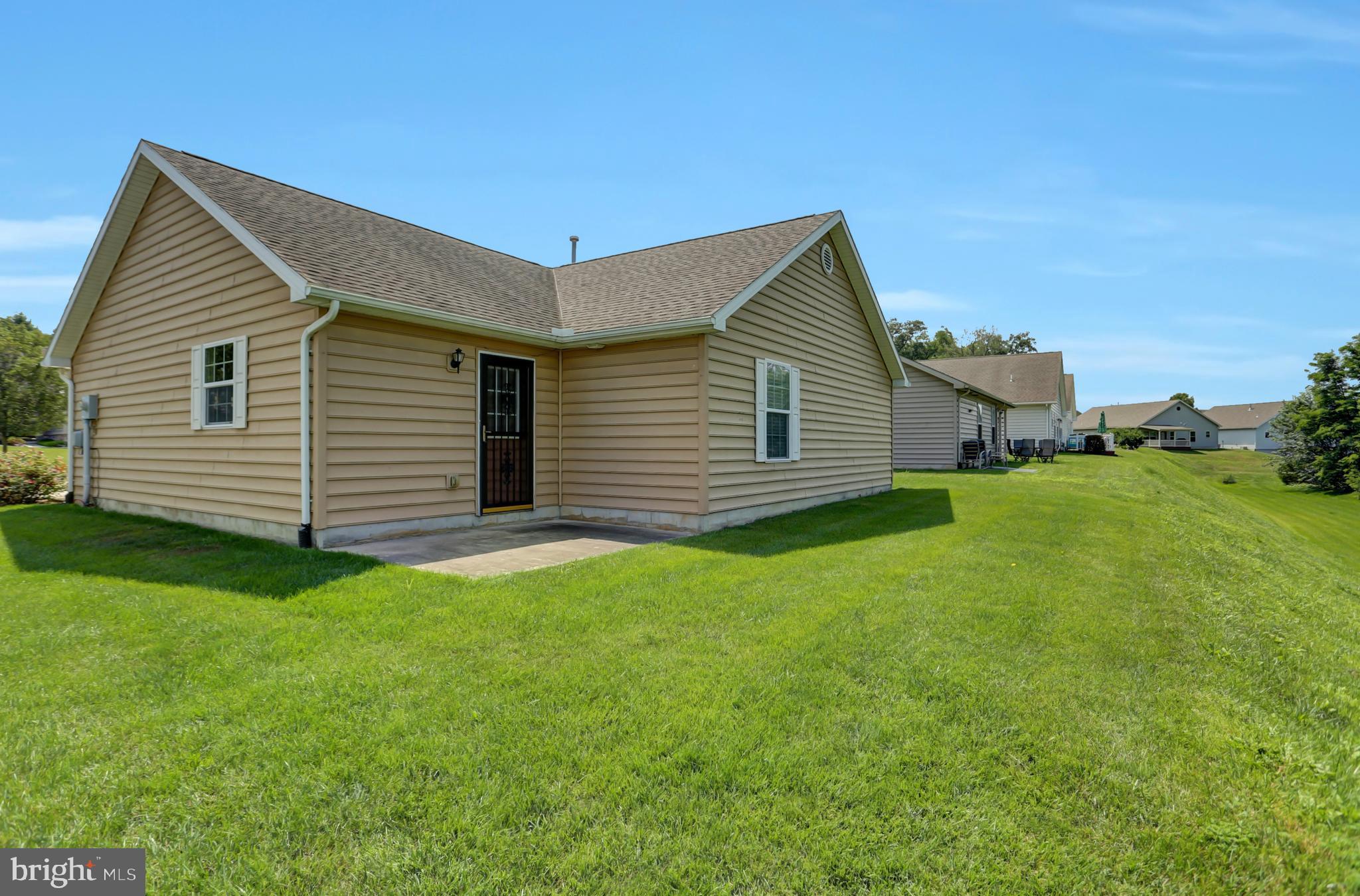 10 COLONIAL COURT