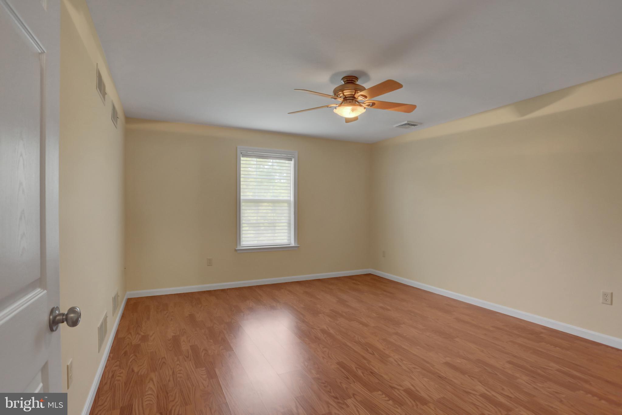 10 COLONIAL COURT