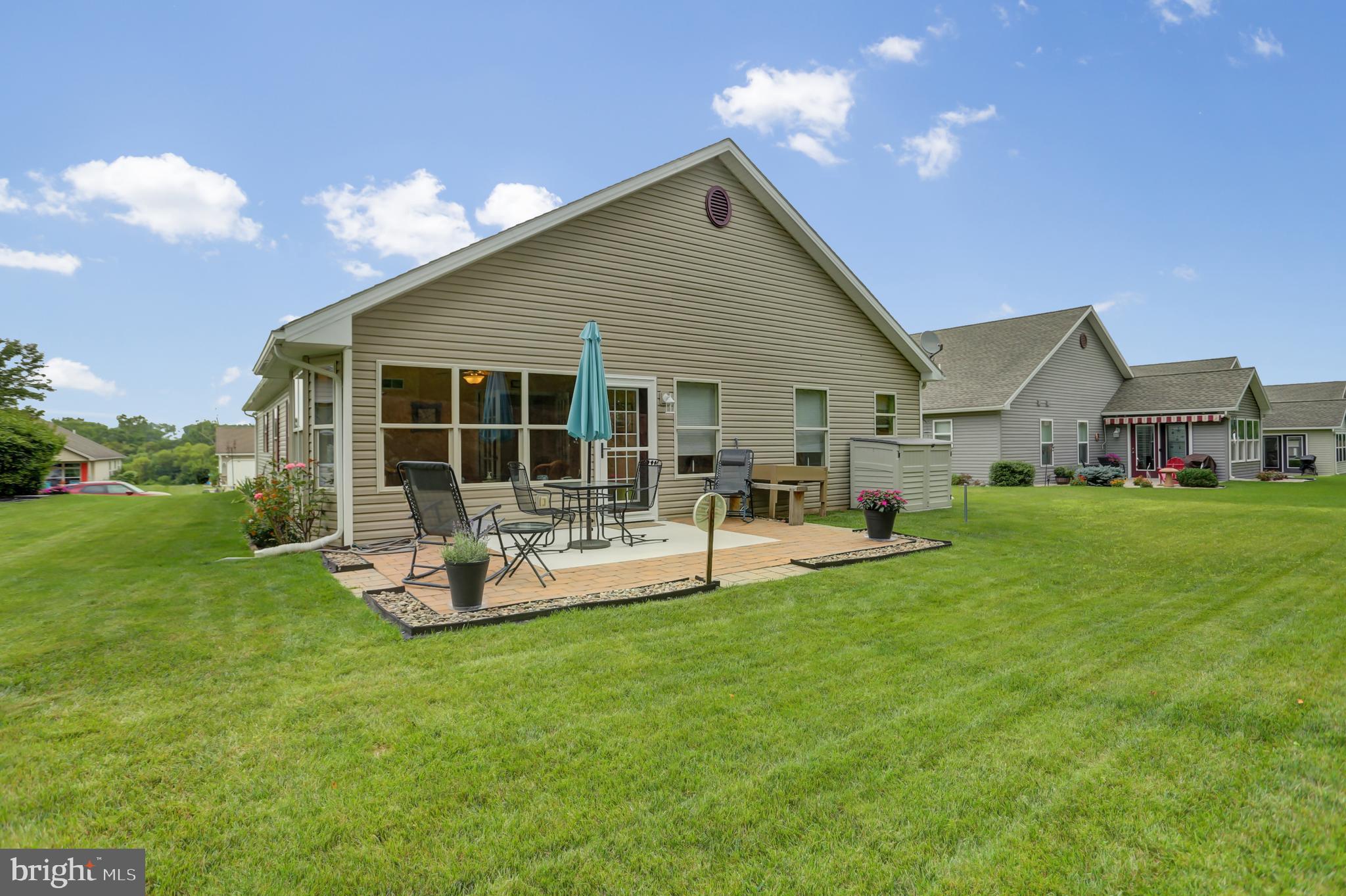17 COLONIAL COURT