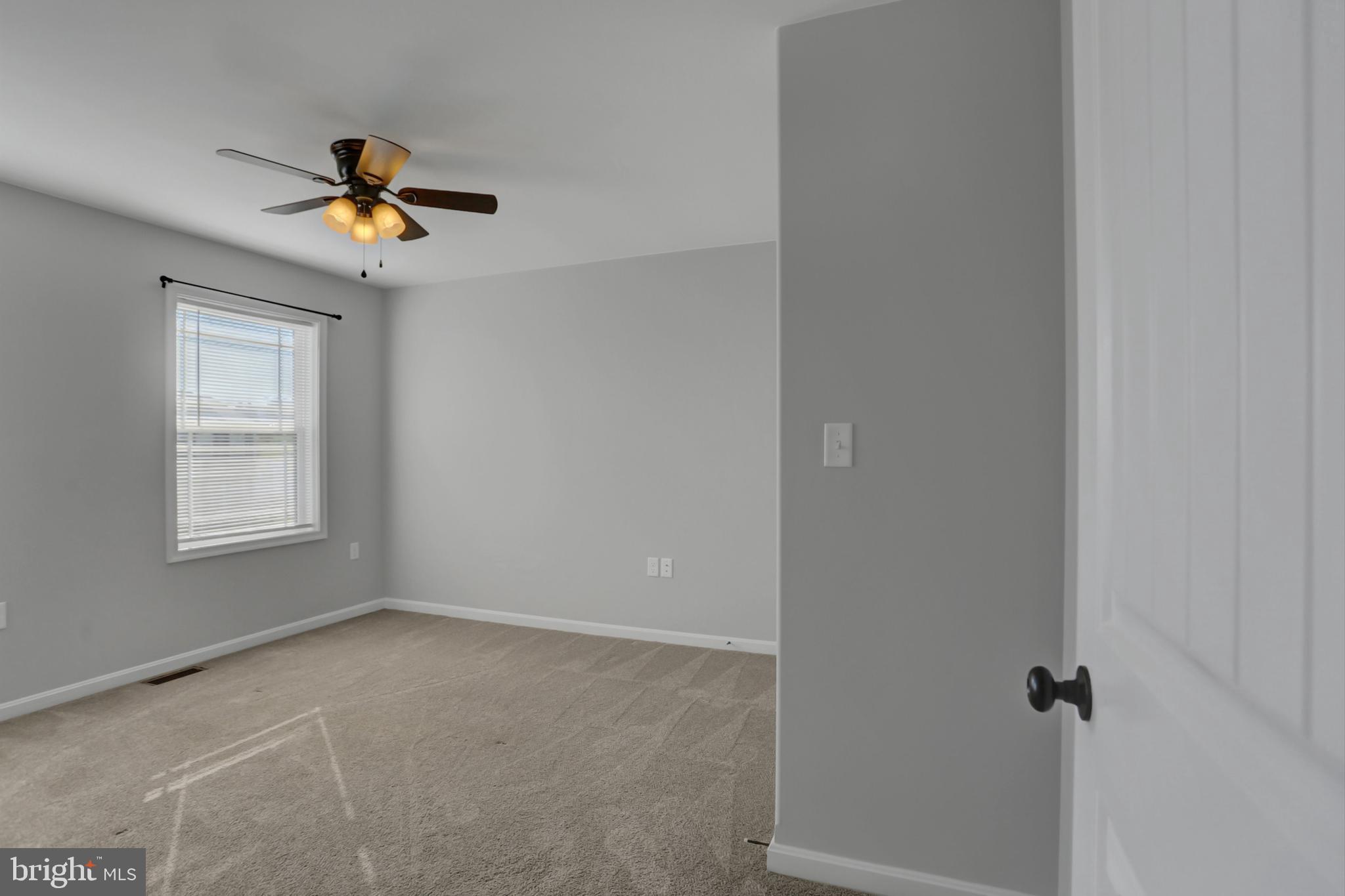 20 W Clarissa DRIVE