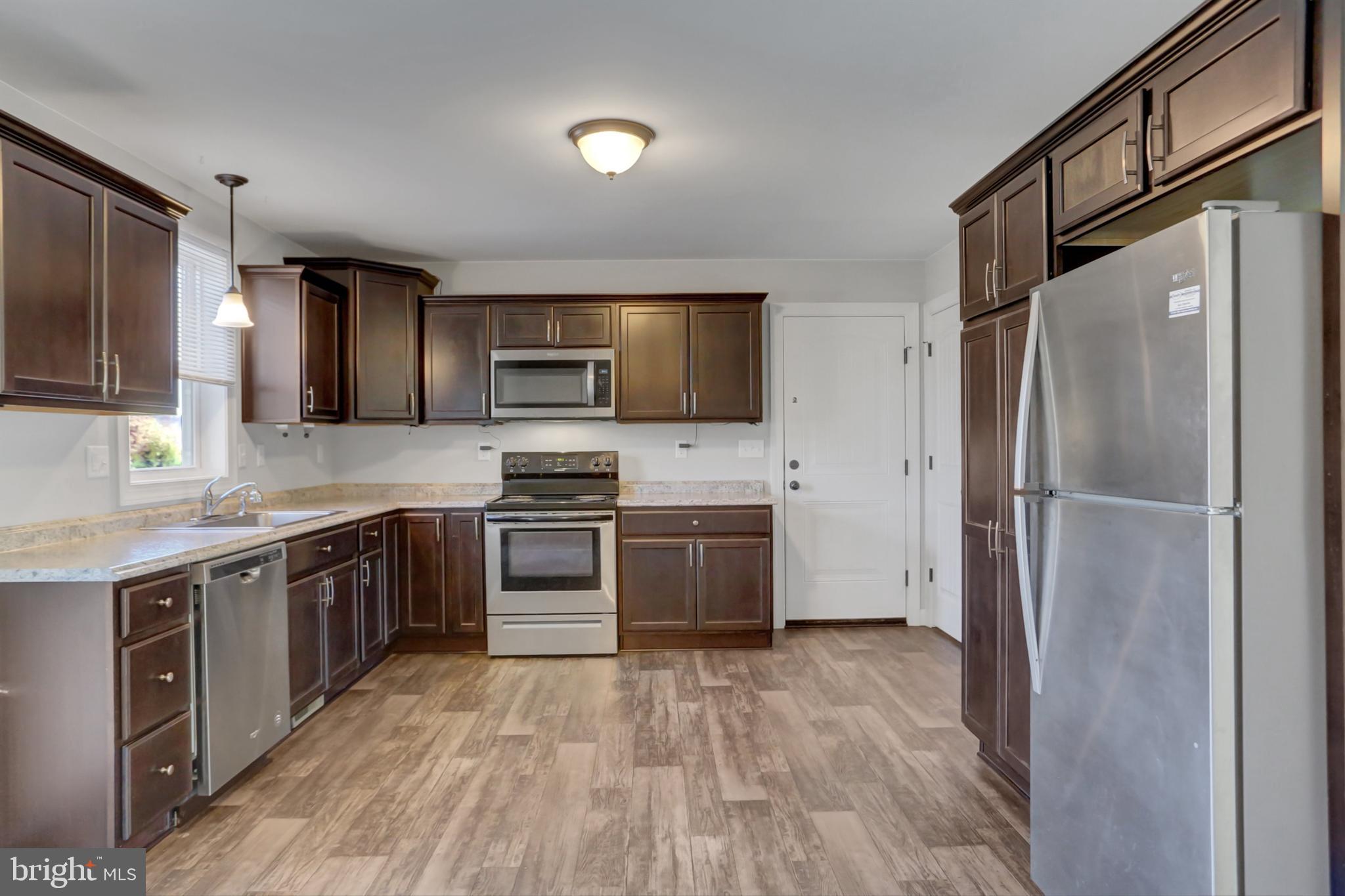 20 W Clarissa DRIVE