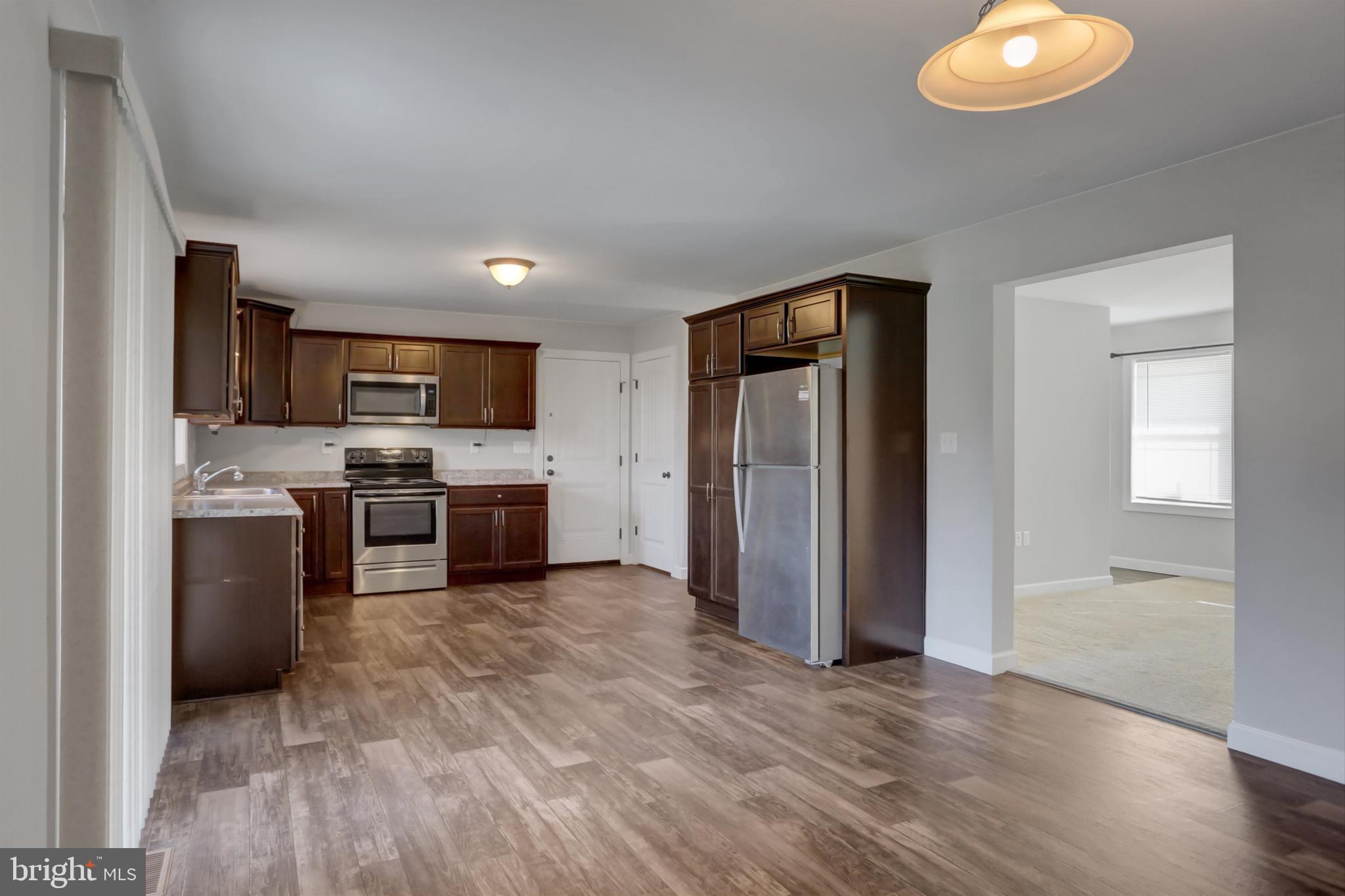 20 W Clarissa DRIVE