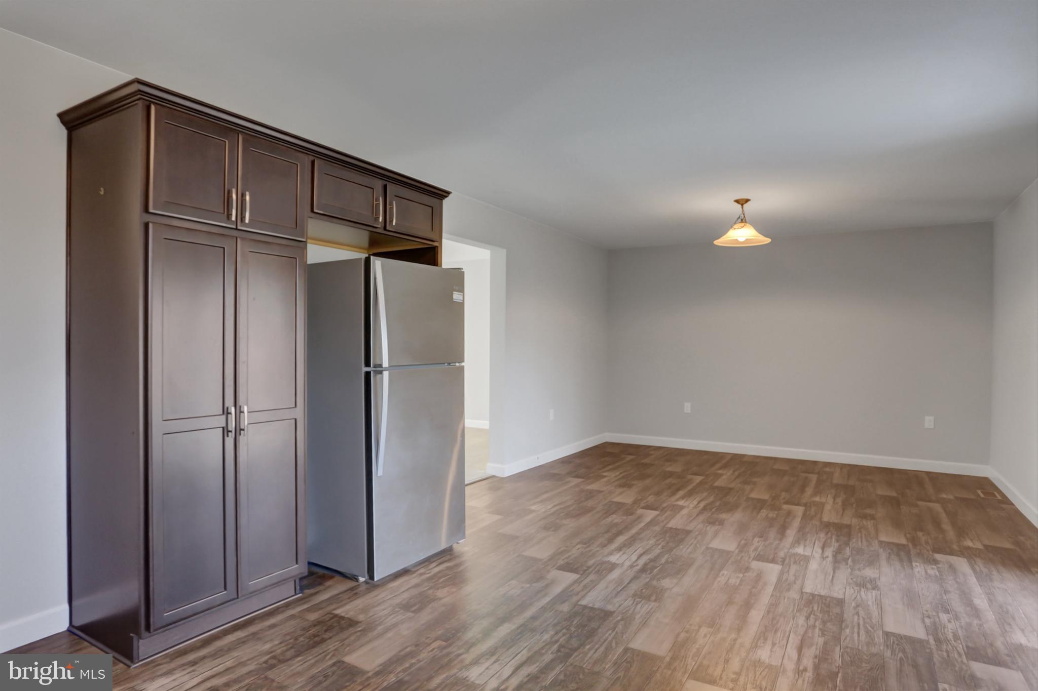 20 W Clarissa DRIVE