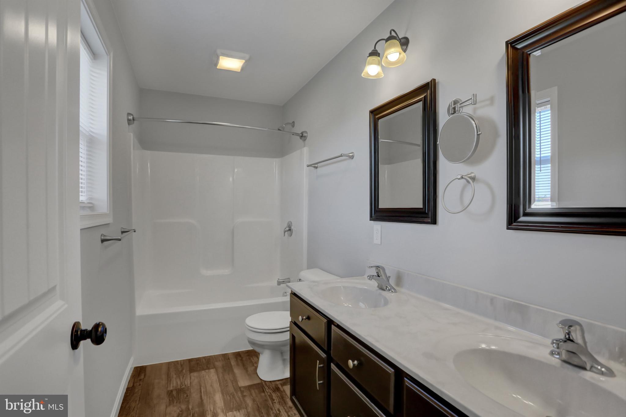 20 W Clarissa DRIVE