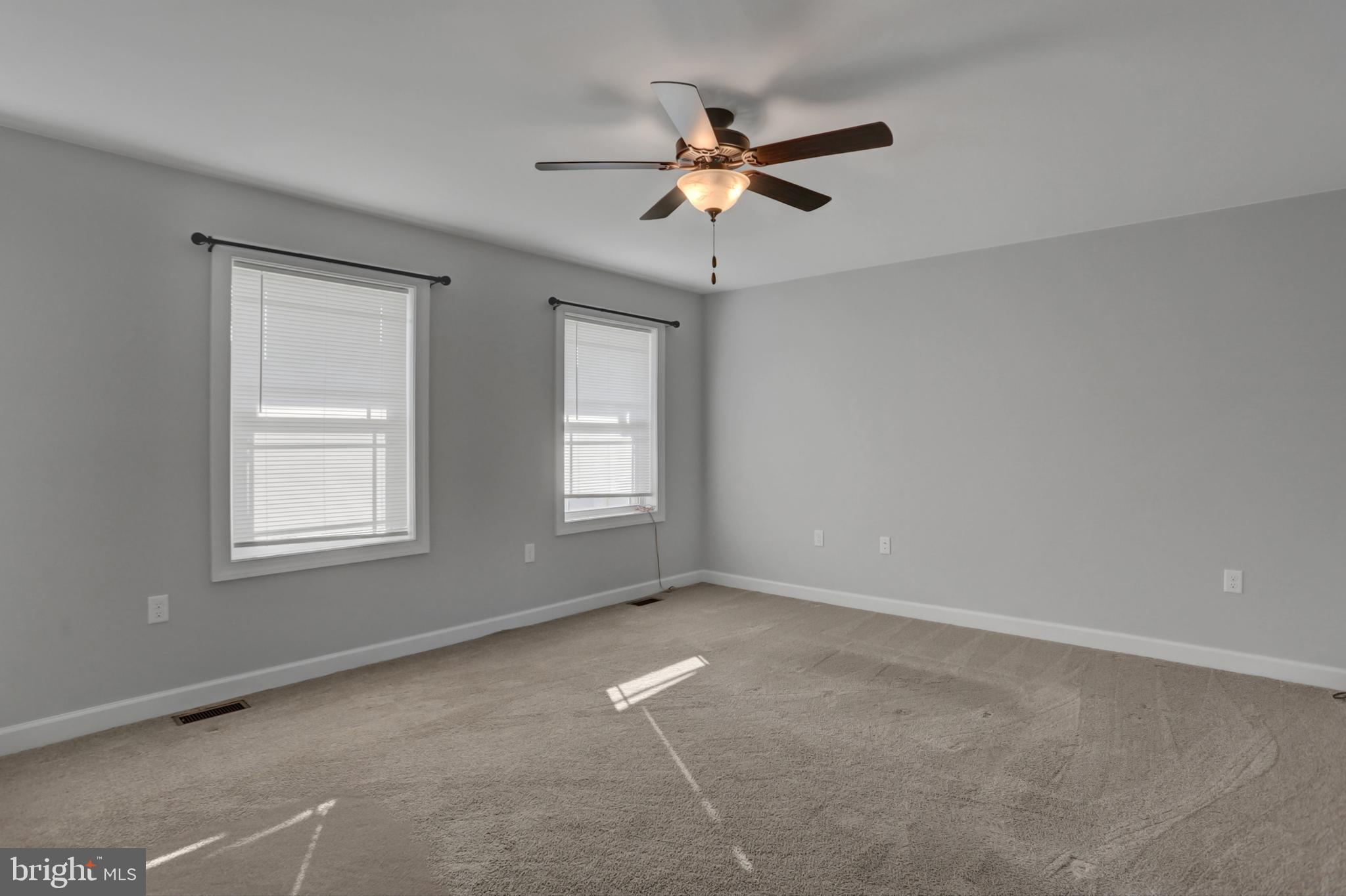 20 W Clarissa DRIVE