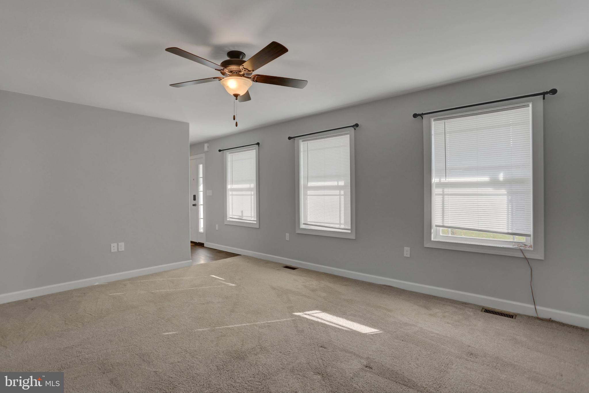 20 W Clarissa DRIVE