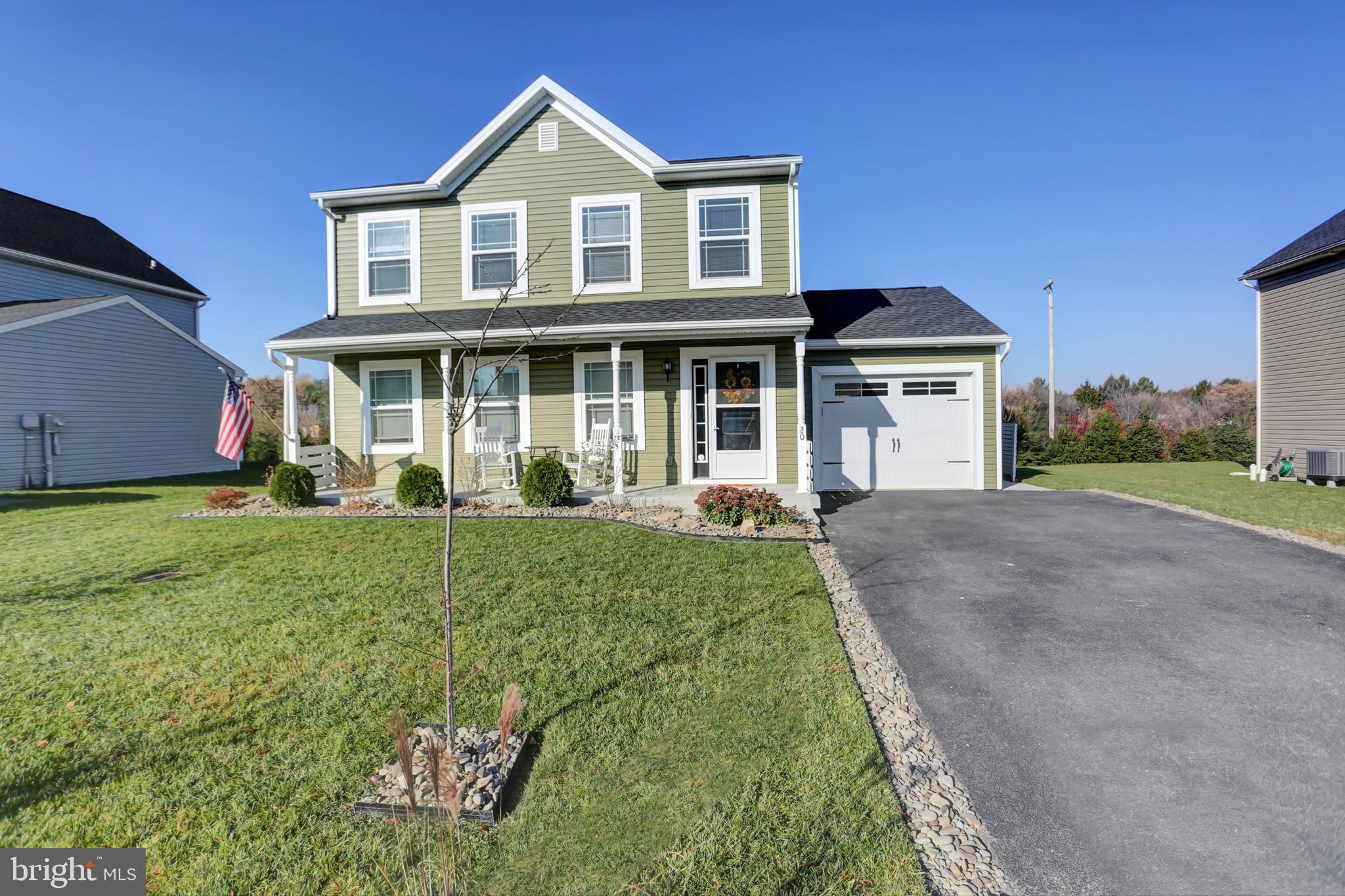 20 W Clarissa DRIVE