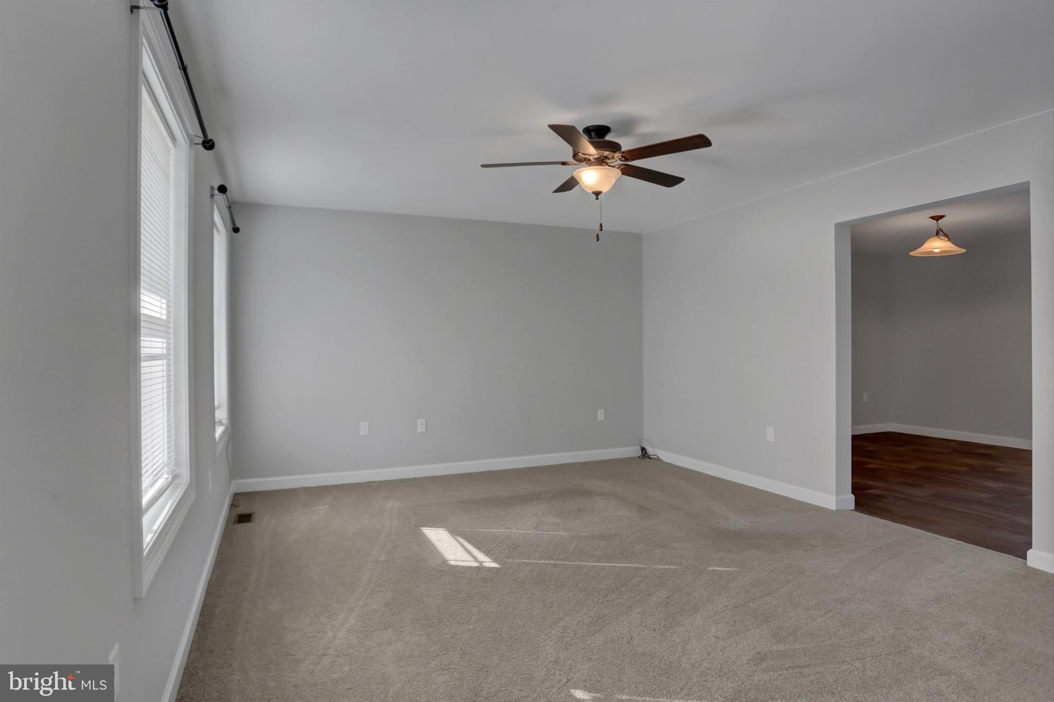 20 W Clarissa DRIVE