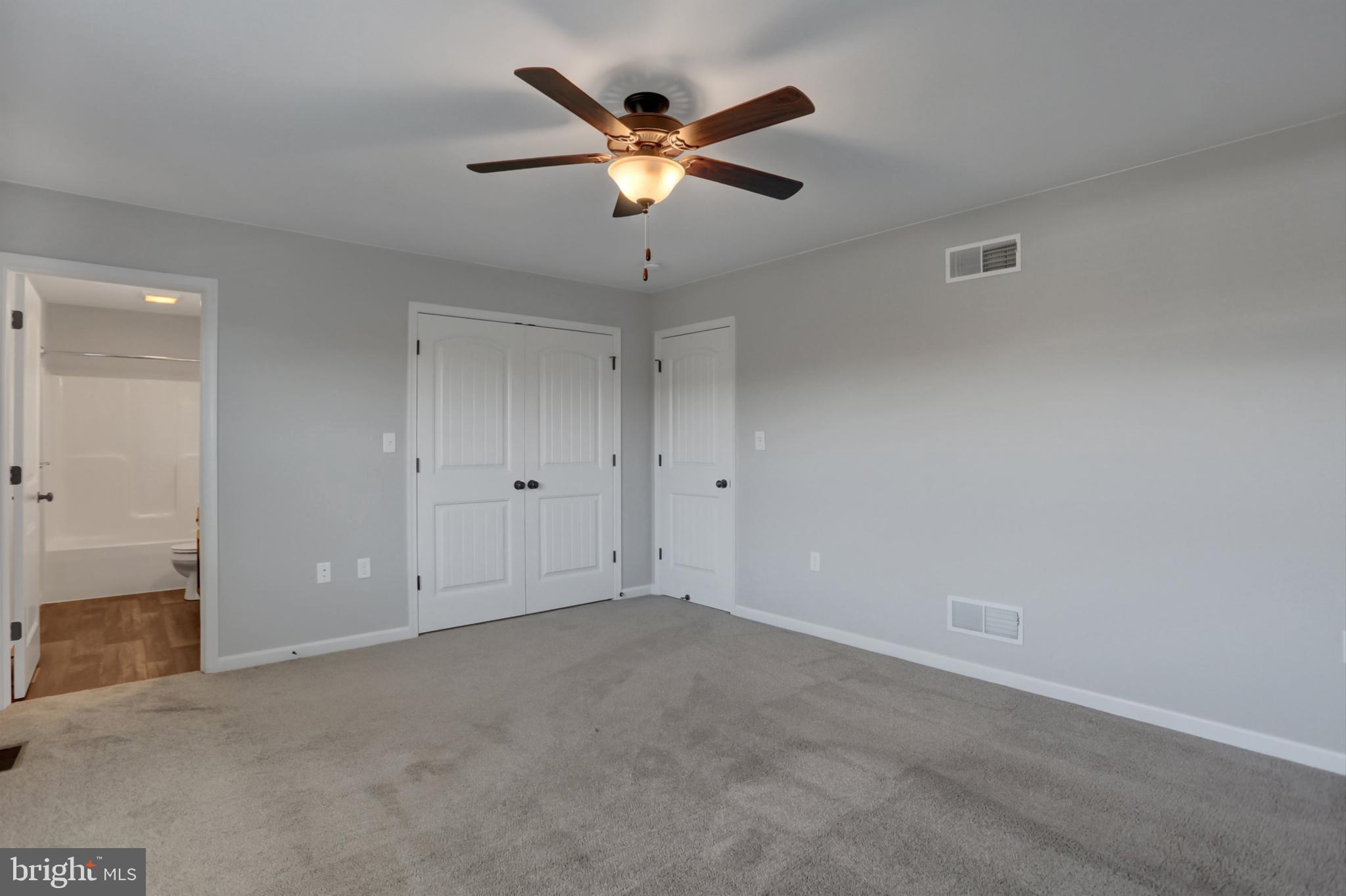 20 W Clarissa DRIVE