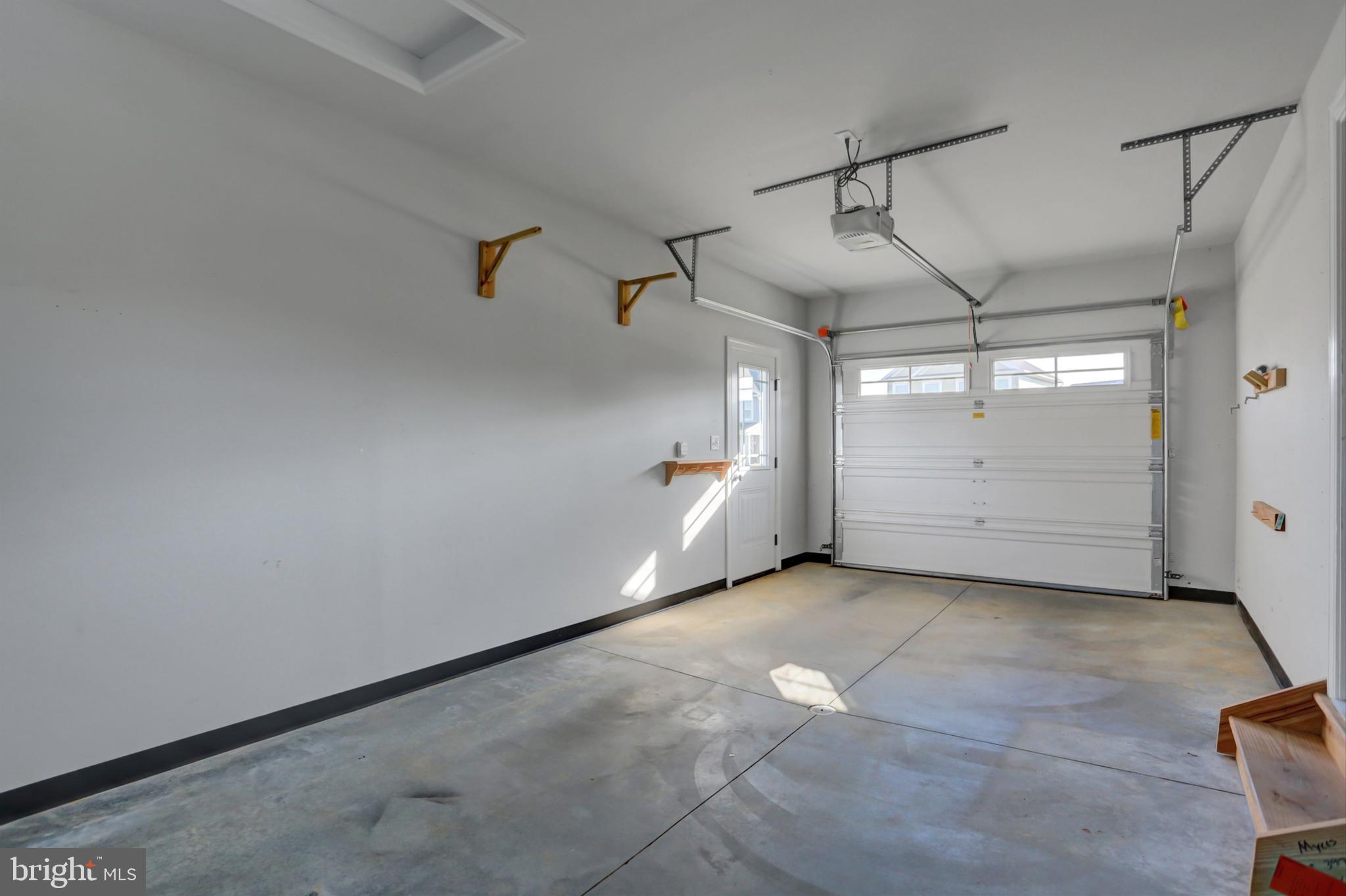 20 W Clarissa DRIVE