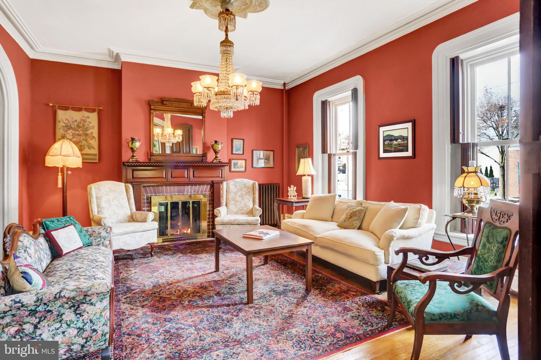 78 - 80 W King STREET