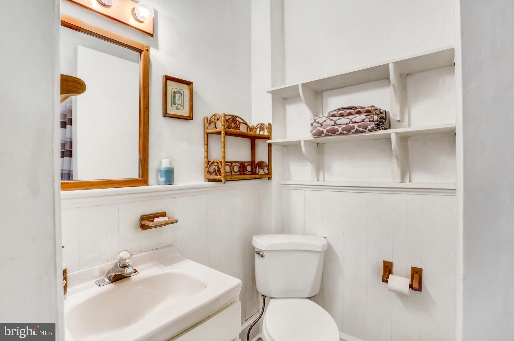 78 - 80 W King STREET