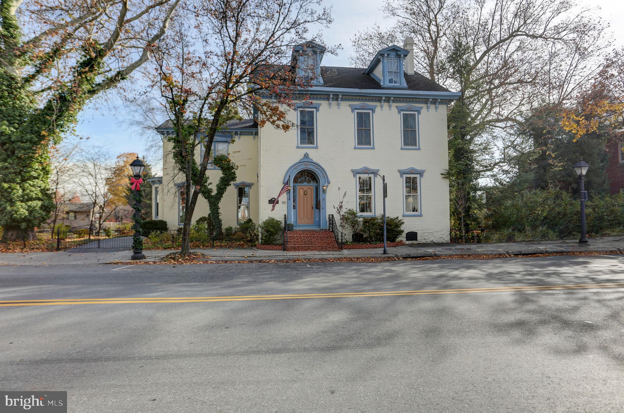 78 - 80 W King STREET