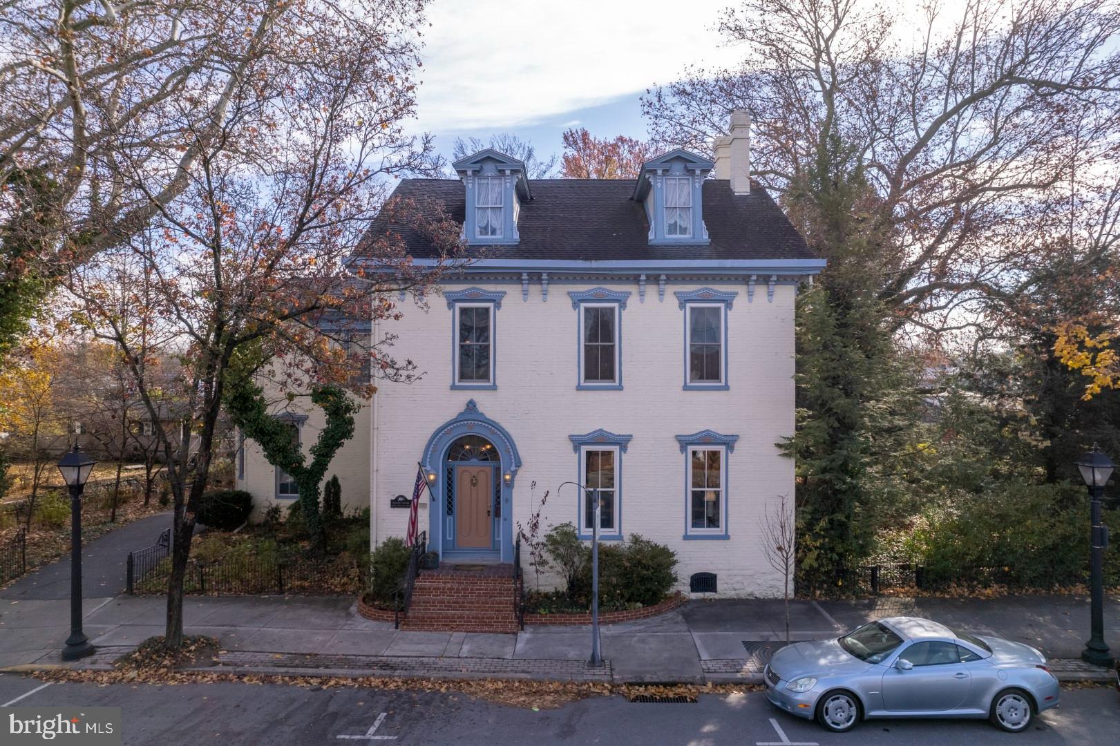 78 - 80 W King STREET