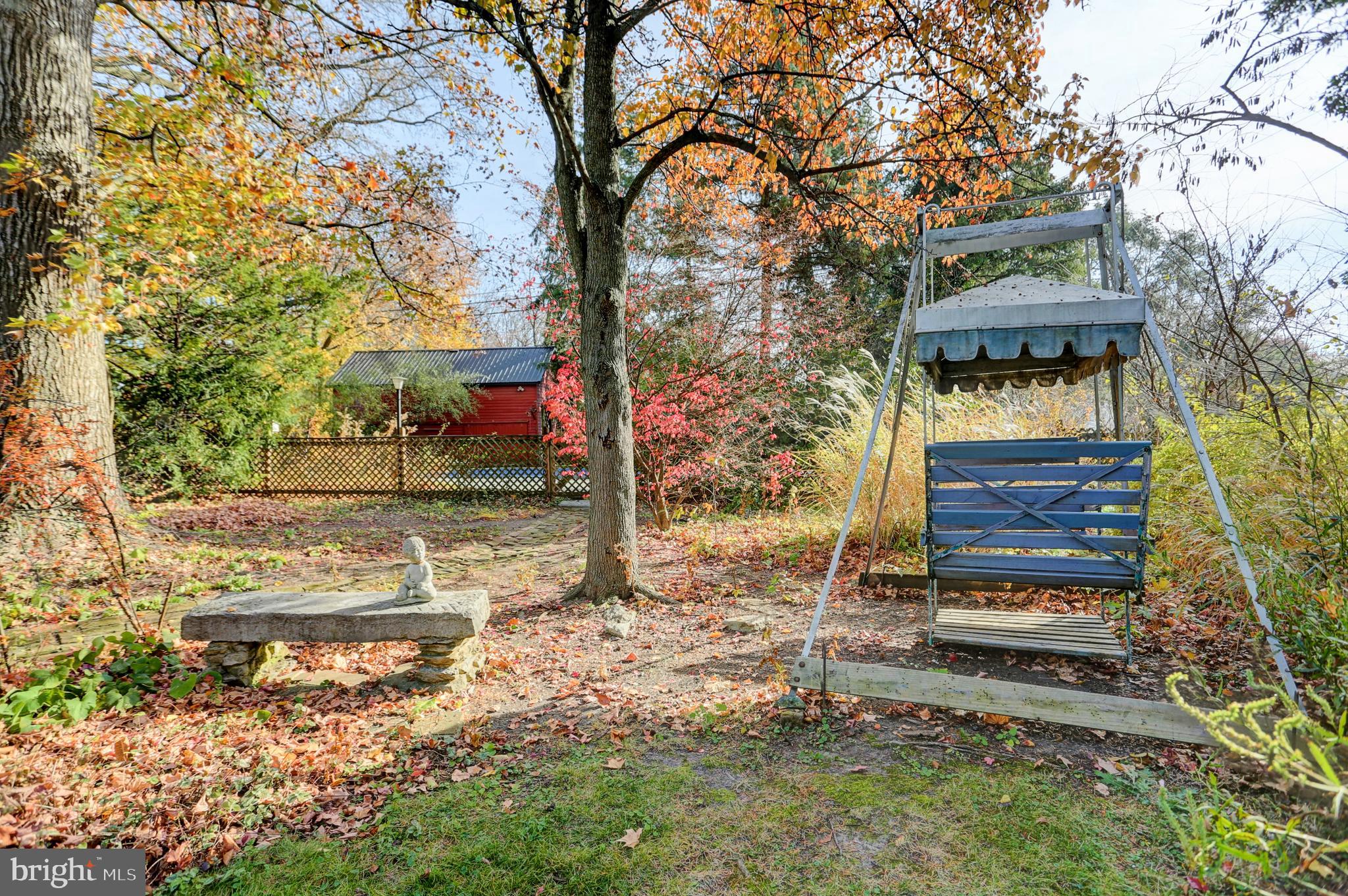 78 - 80 W King STREET