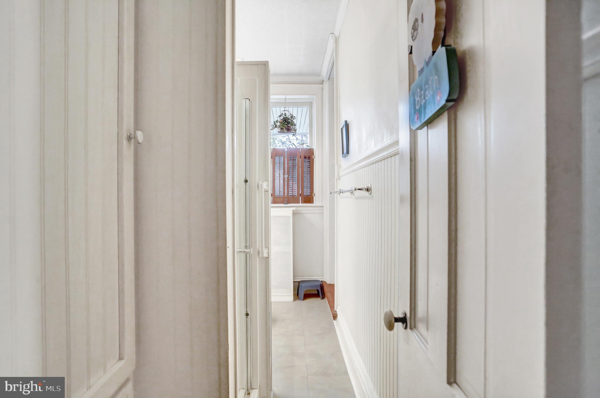 78 - 80 W King STREET