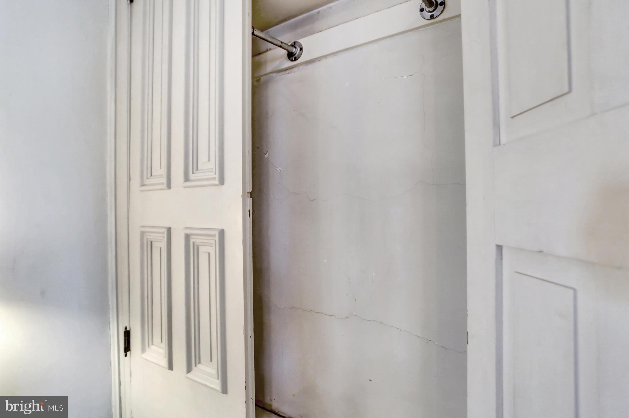 78 - 80 W King STREET