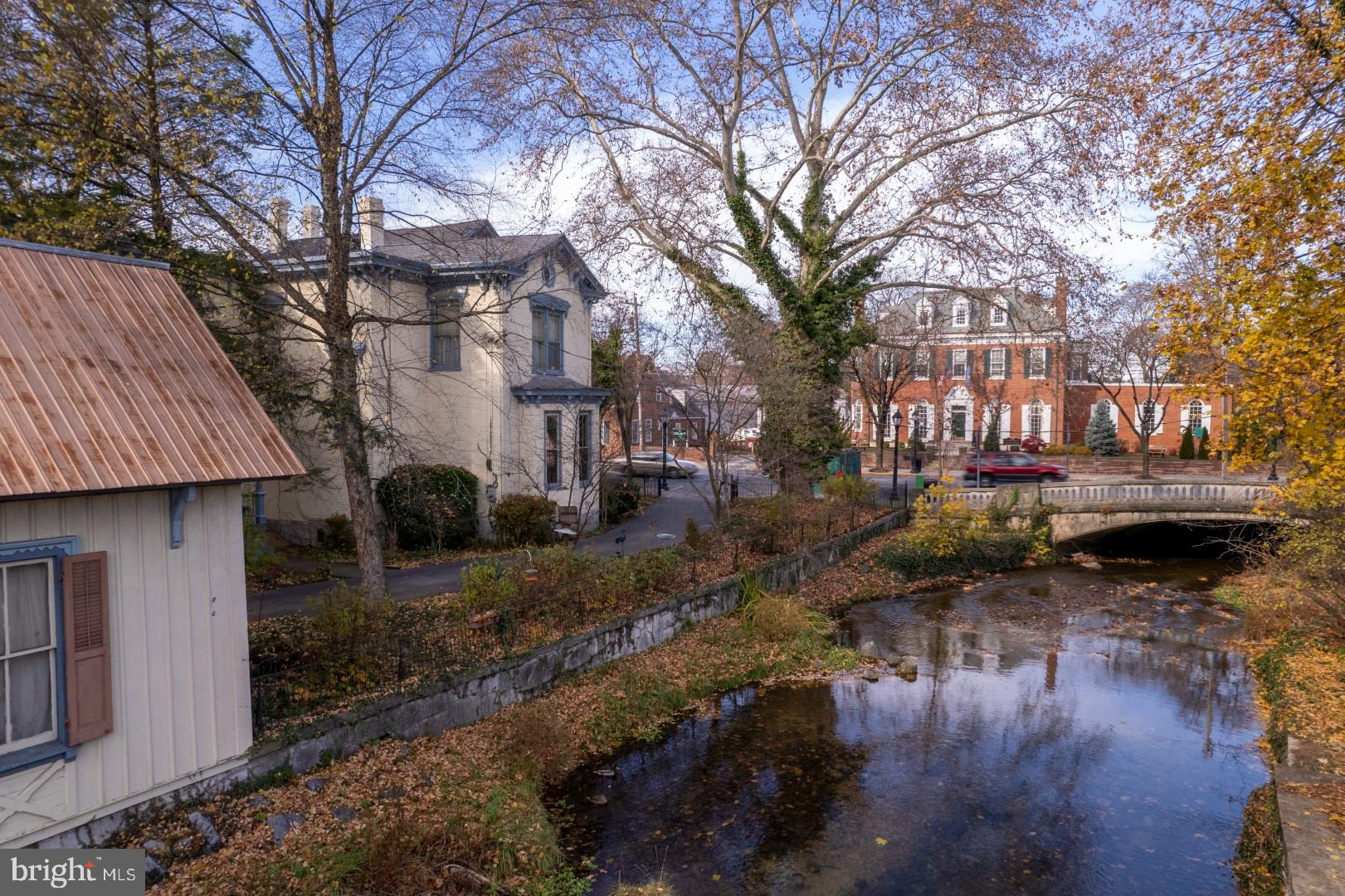 78 - 80 W King STREET