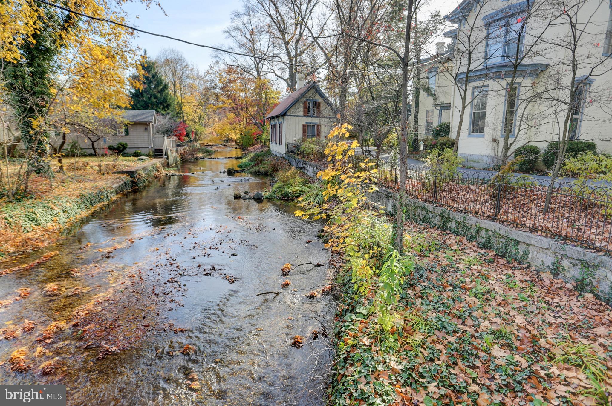 78 - 80 W King STREET