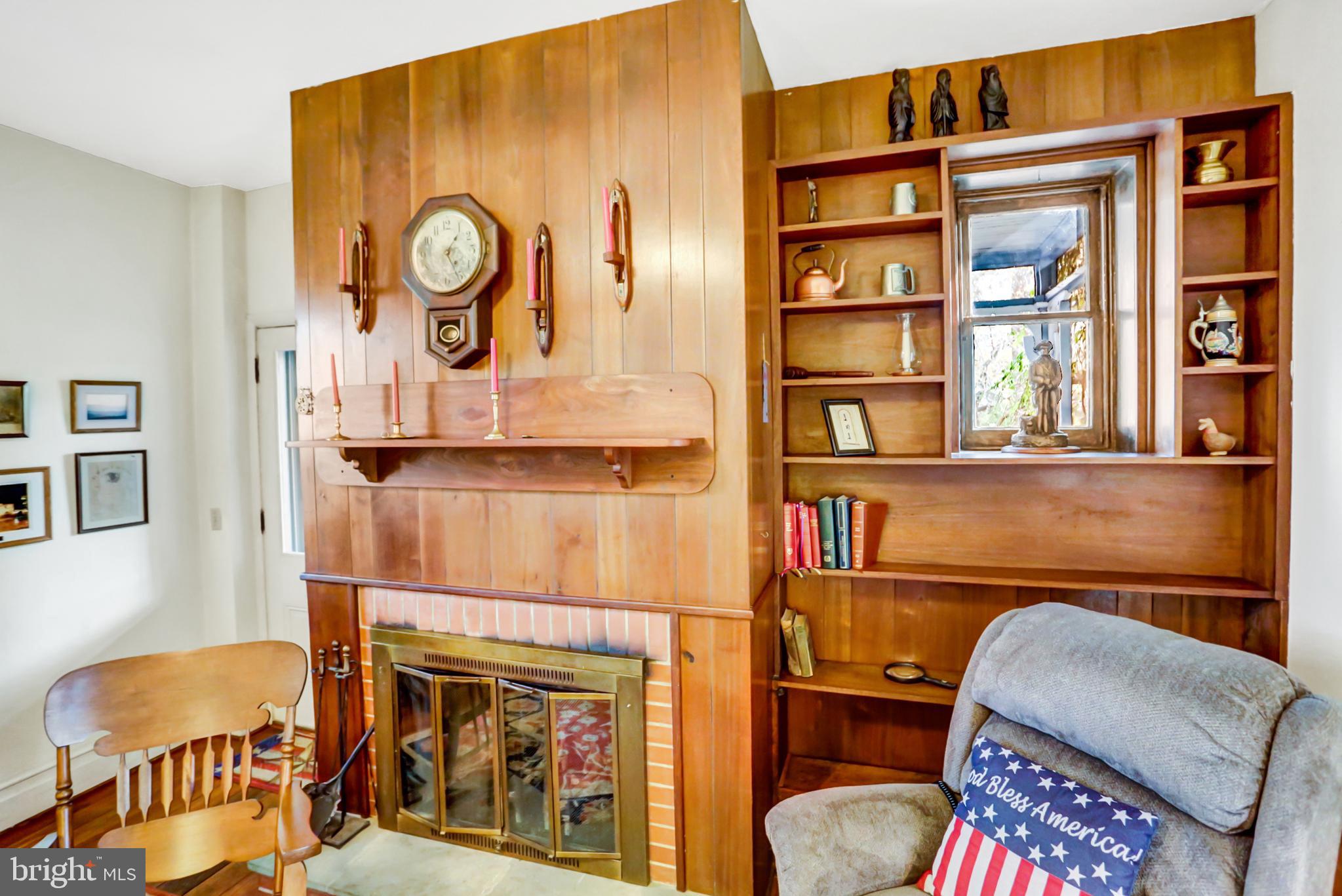 78 - 80 W King STREET