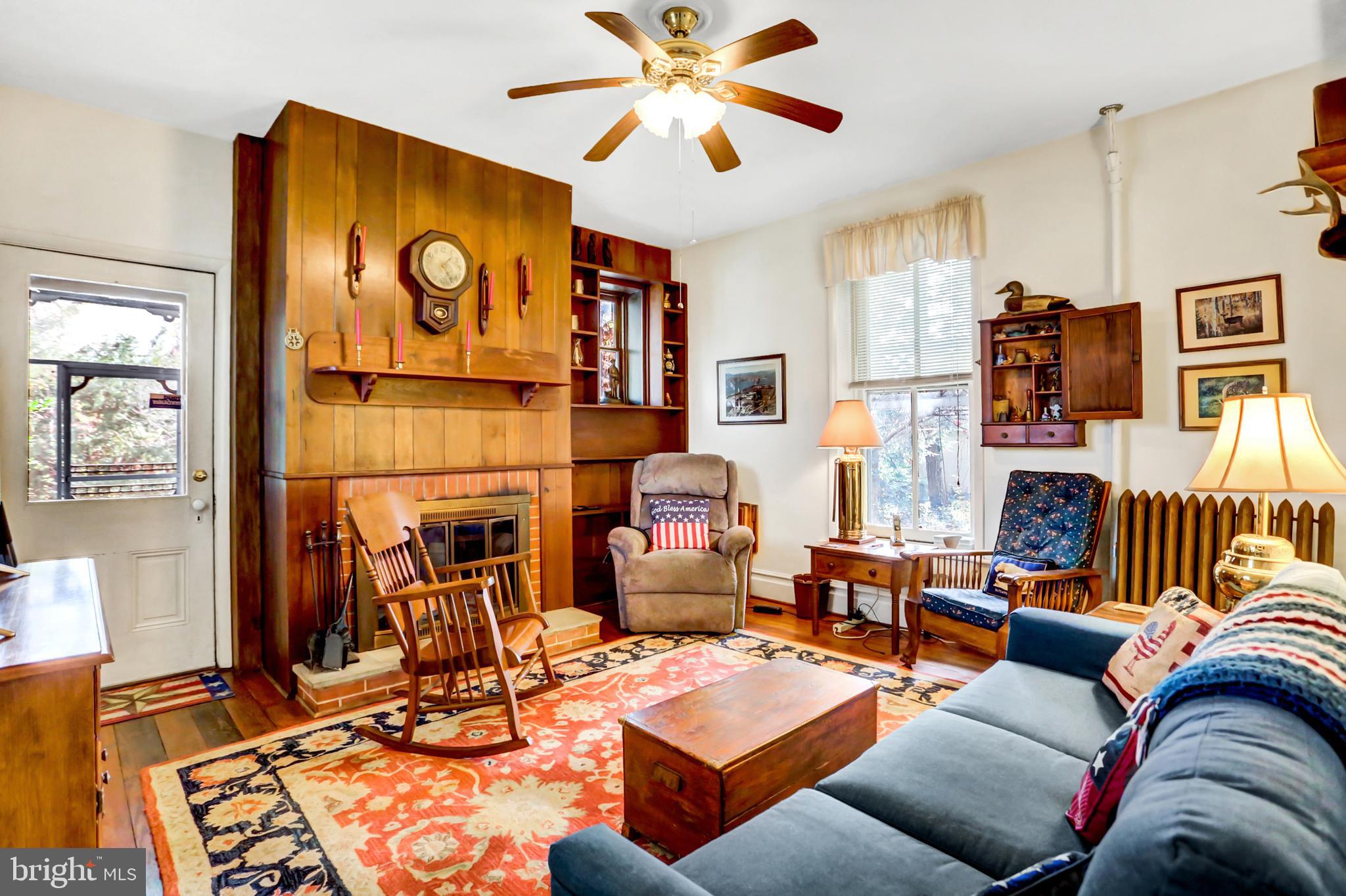 78 - 80 W King STREET