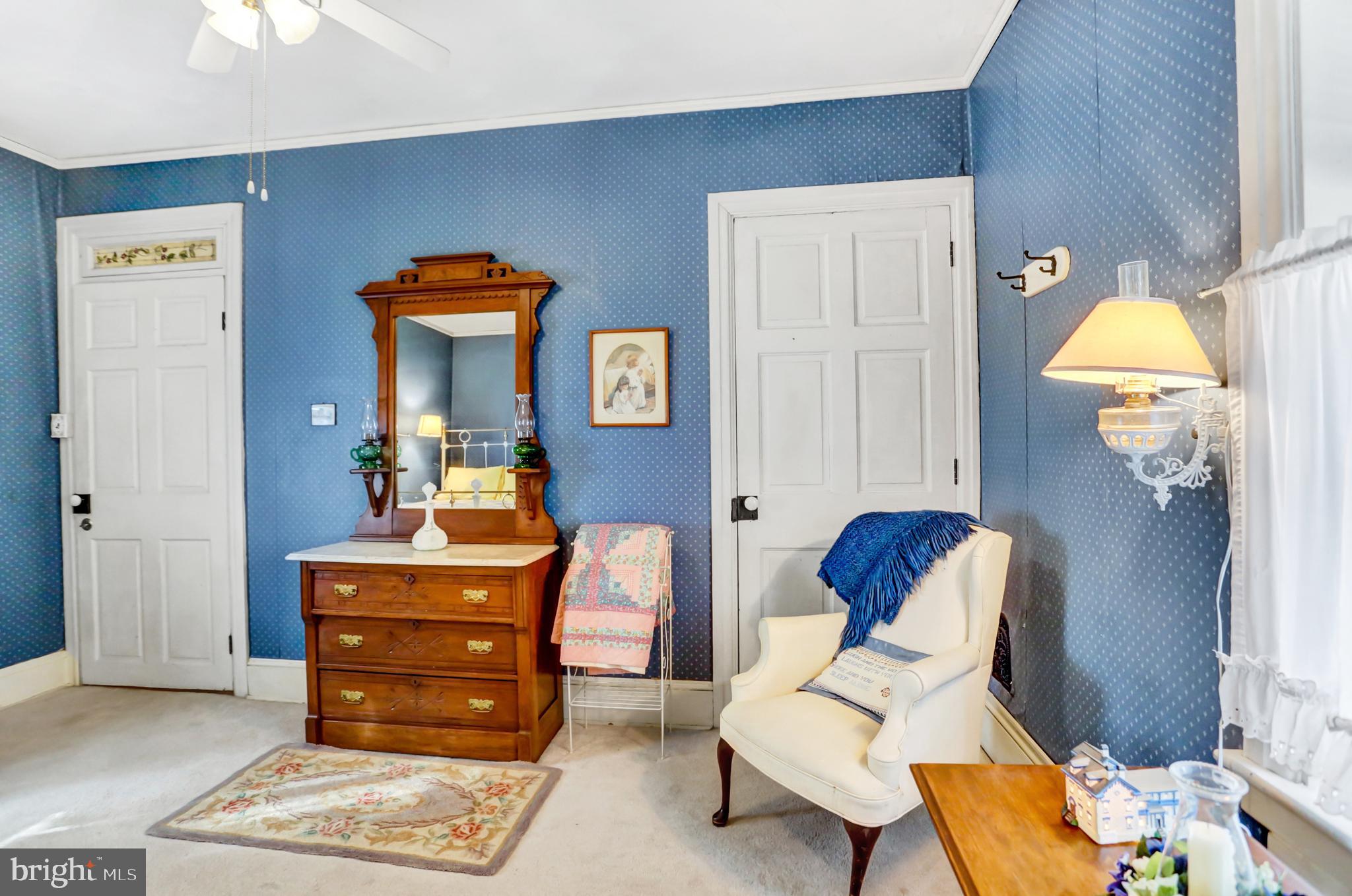 78 - 80 W King STREET