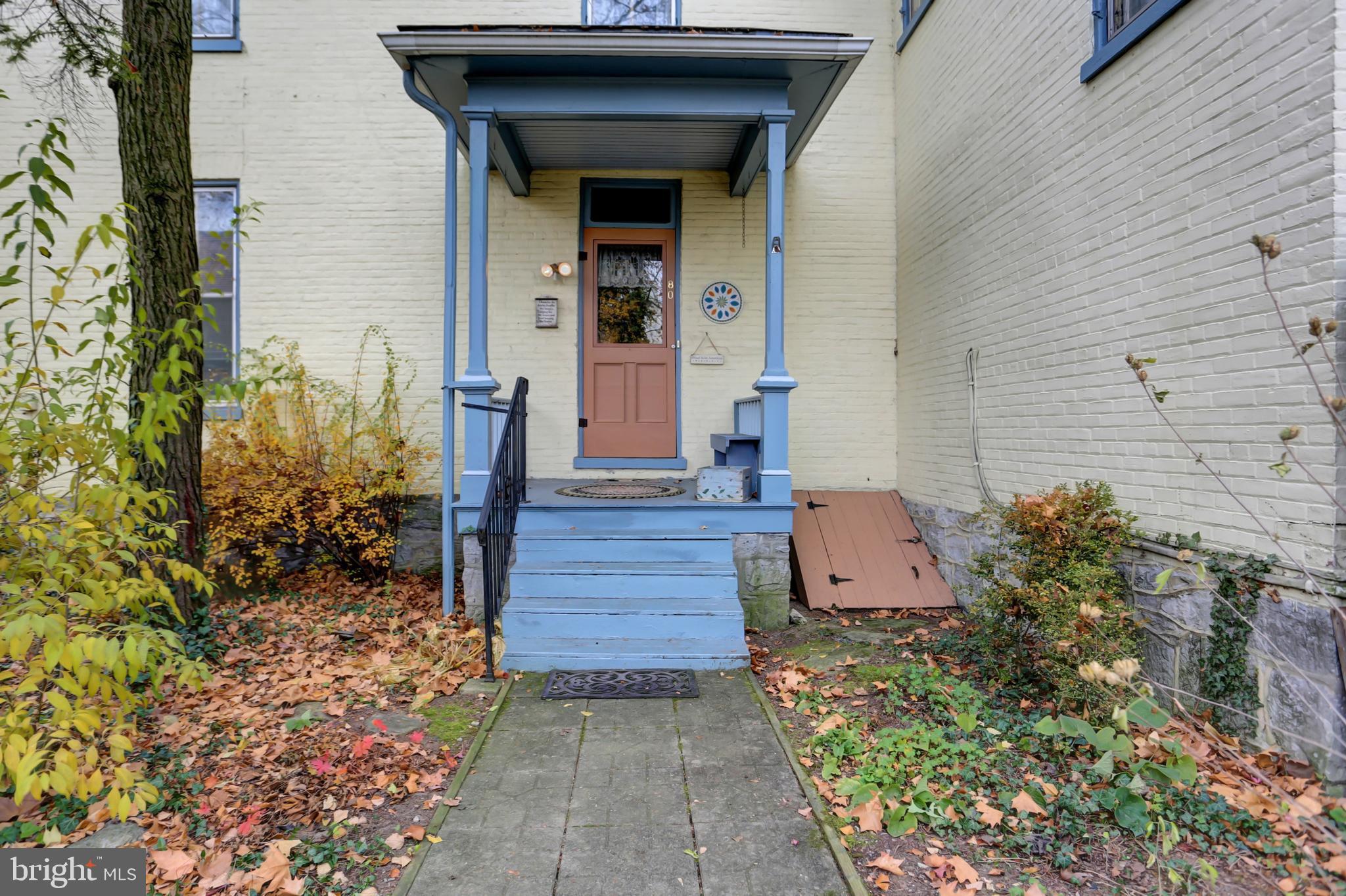 78 - 80 W King STREET