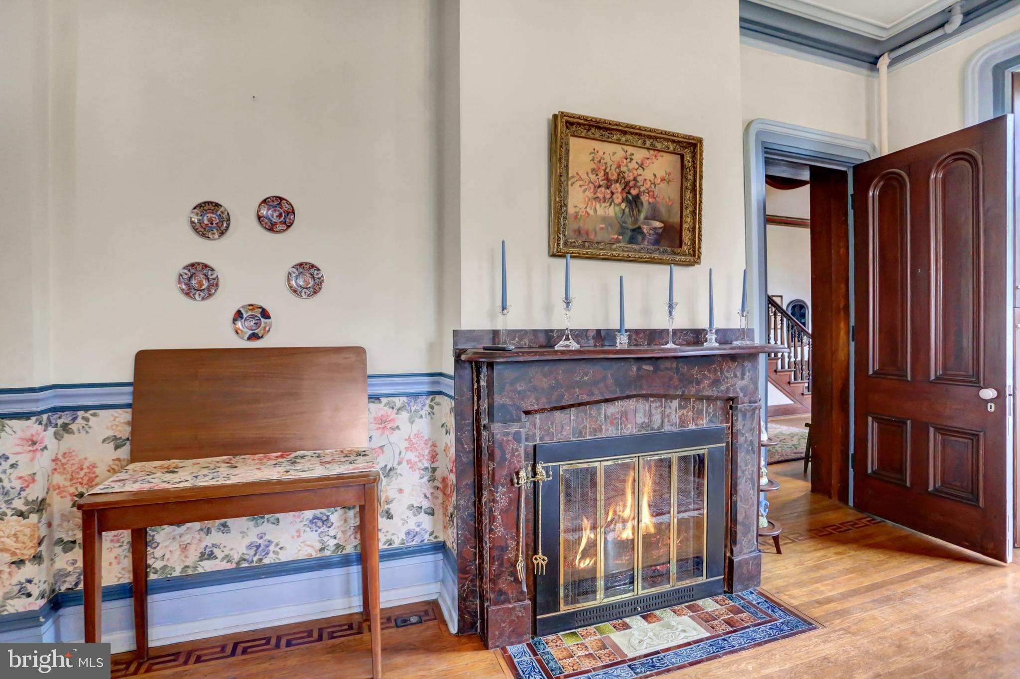 78 - 80 W King STREET