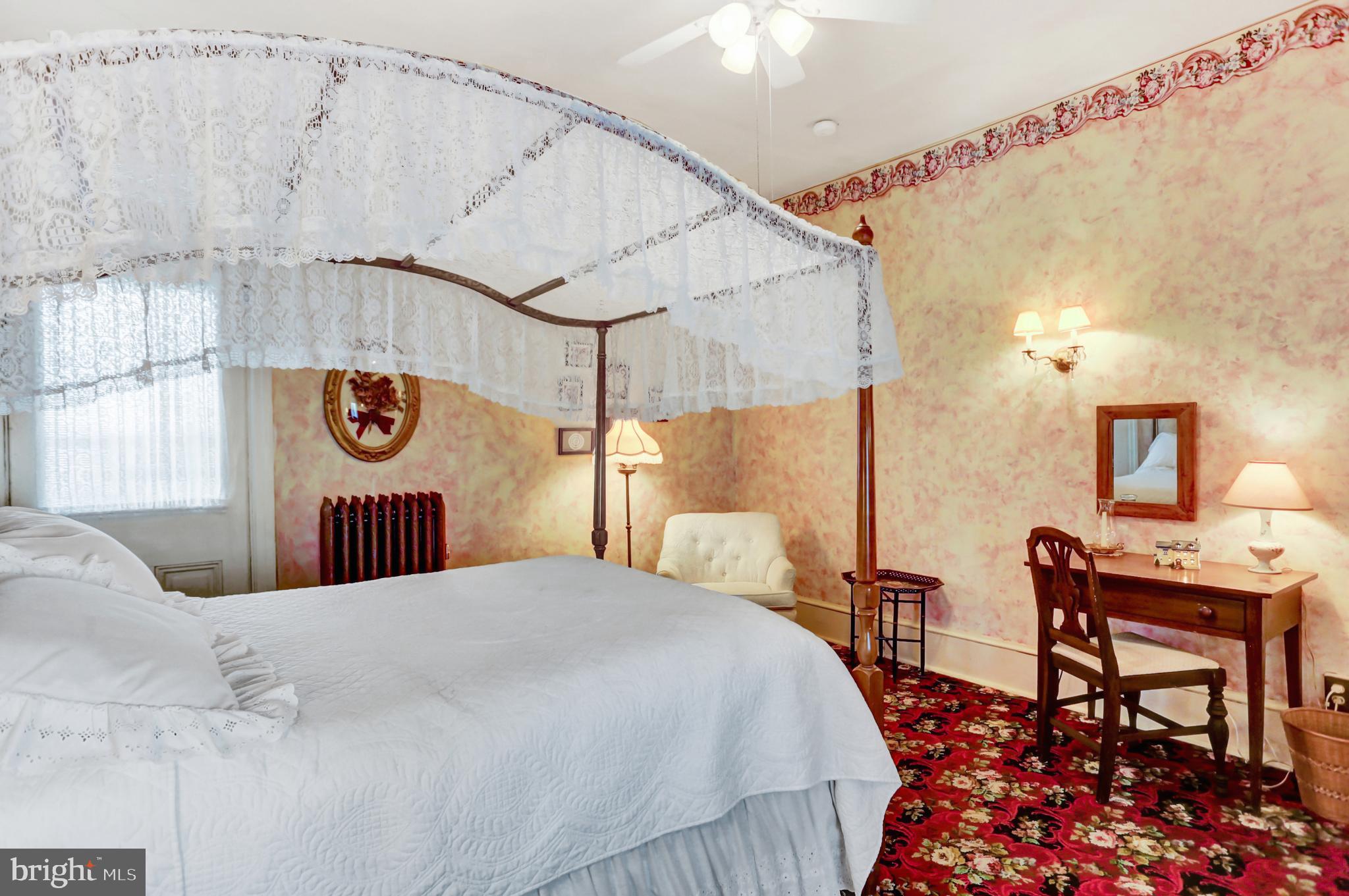 78 - 80 W King STREET