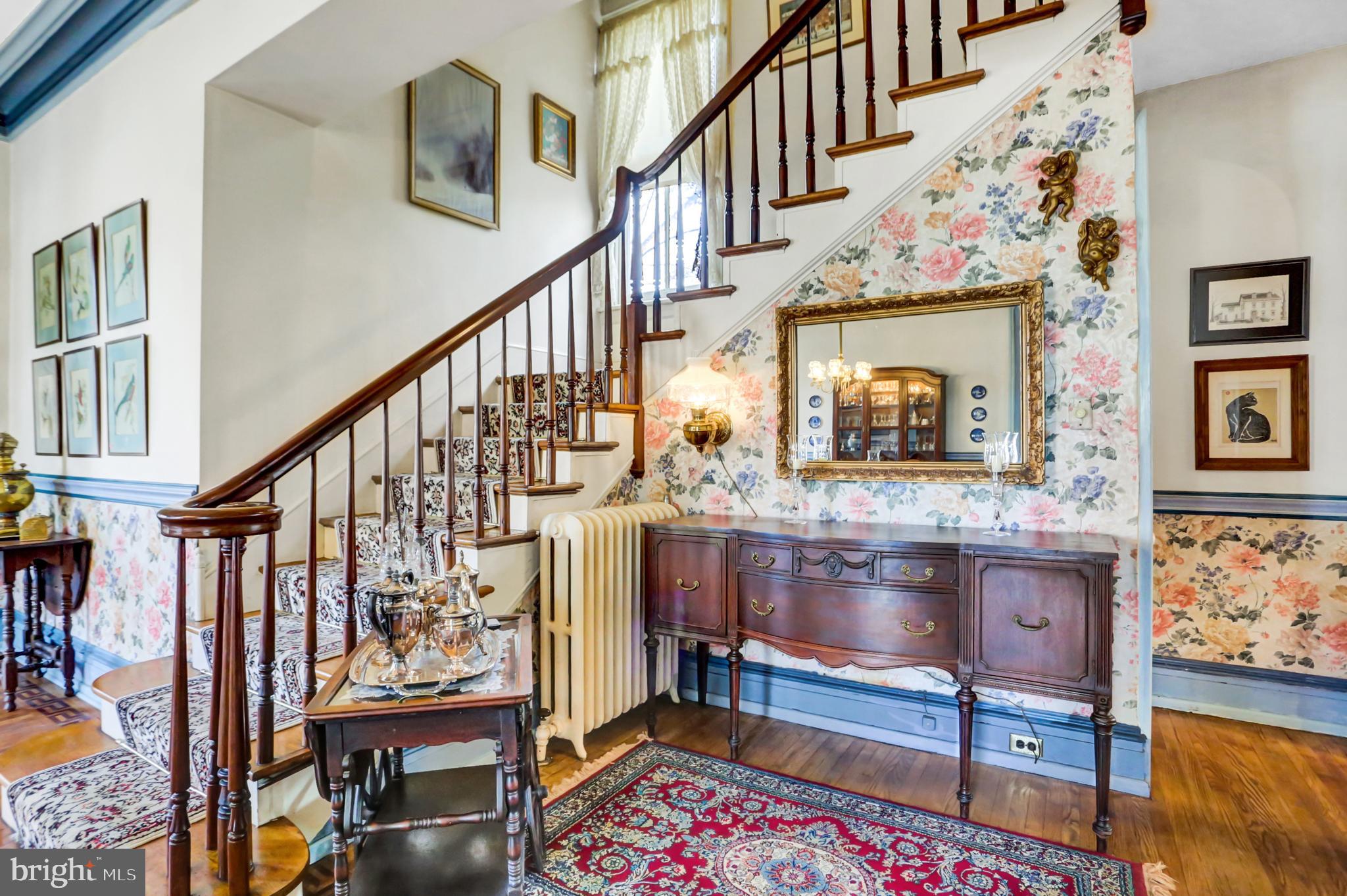 78 - 80 W King STREET