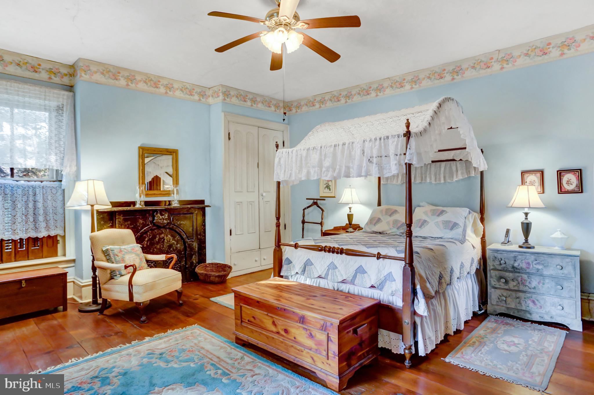 78 - 80 W King STREET