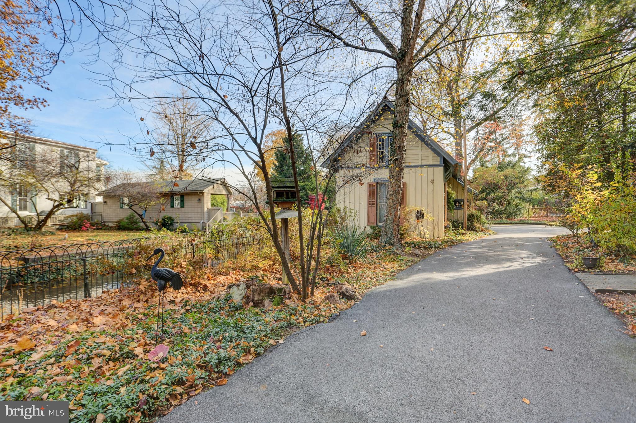 78 - 80 W King STREET