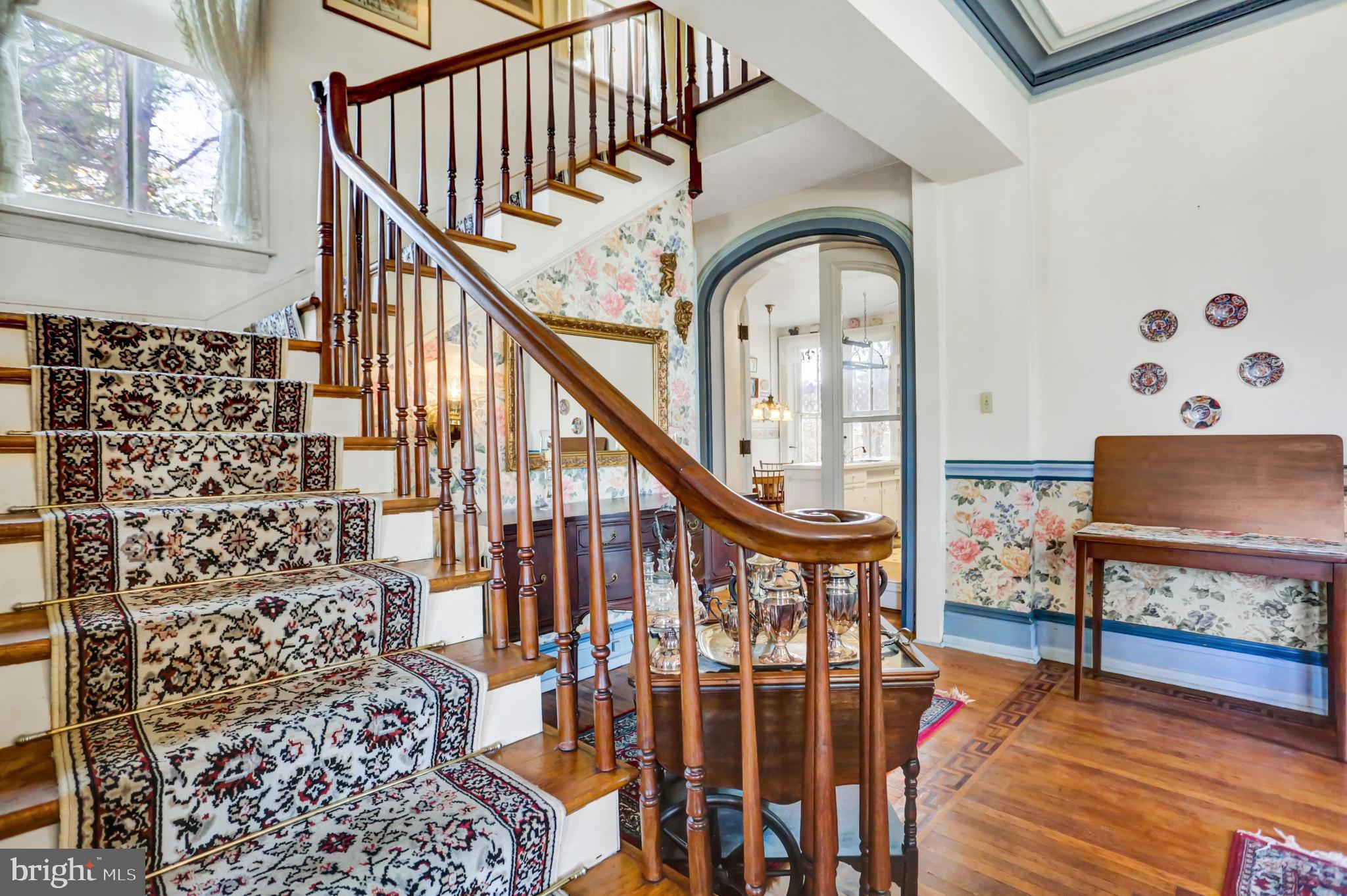 78 - 80 W King STREET