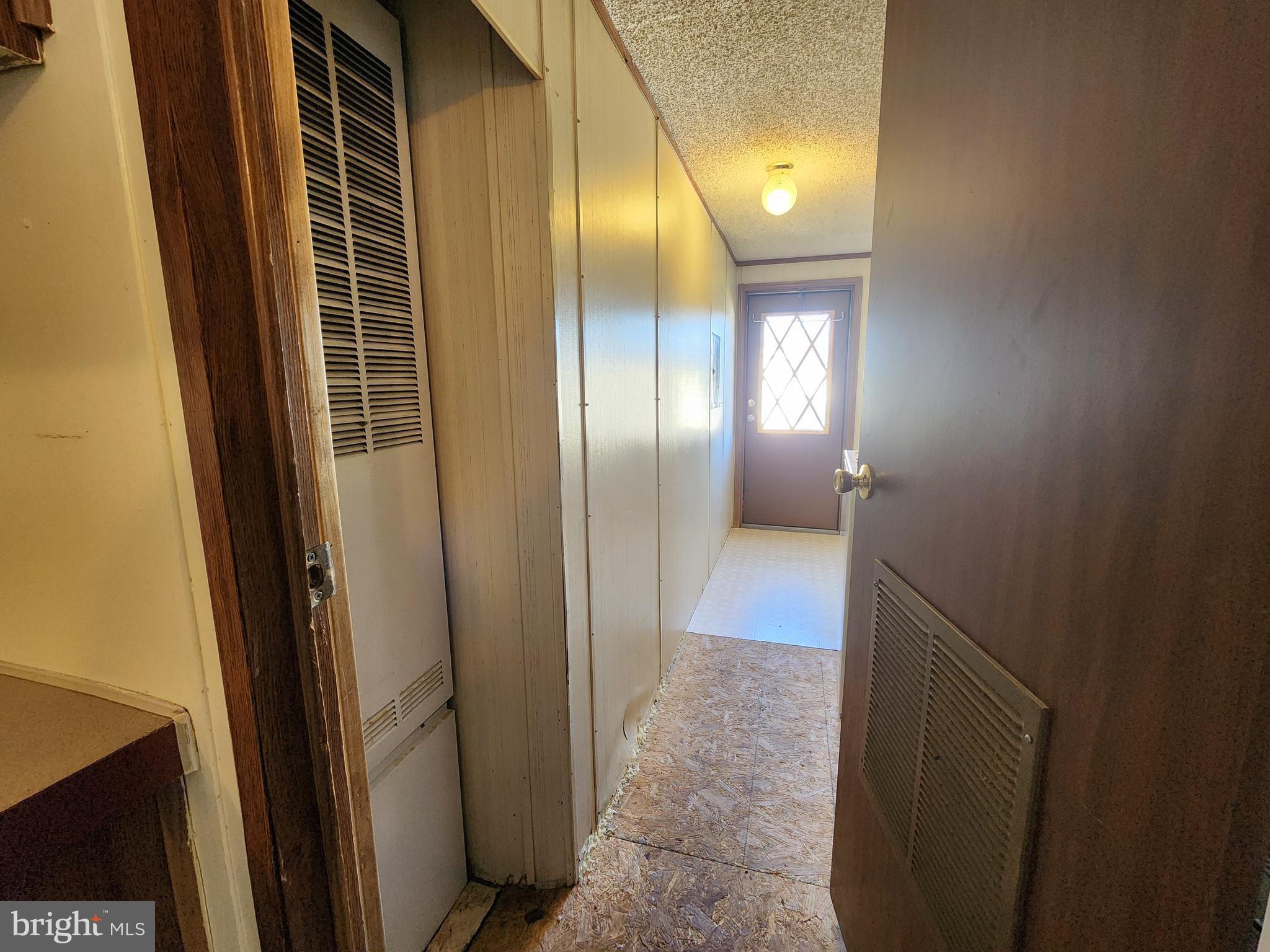 8 Robin DRIVE