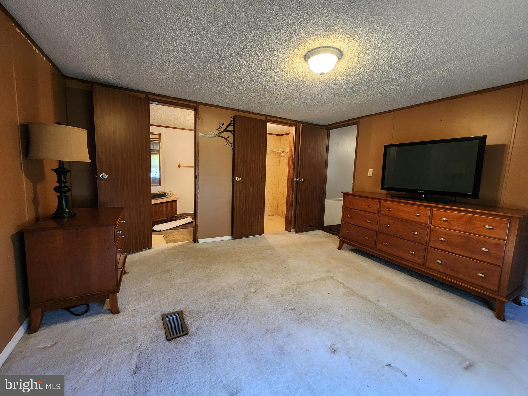8 Robin DRIVE
